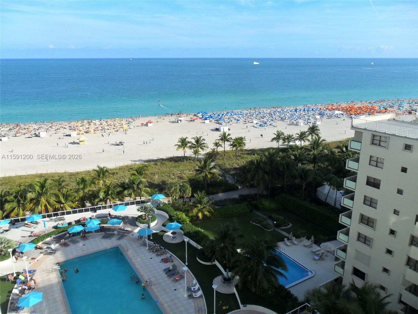 A11591200 — Miami Beach — 10