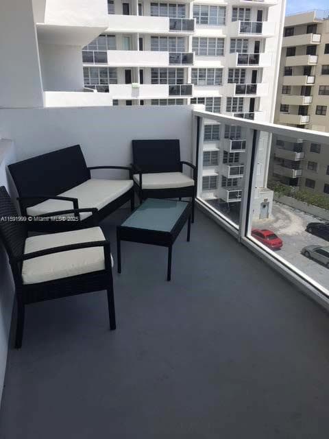 A11591999 — Miami Beach — 27