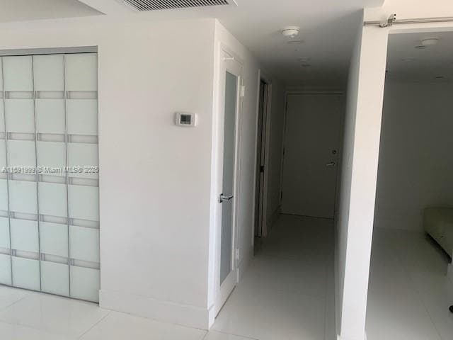 A11591999 — Miami Beach — 14
