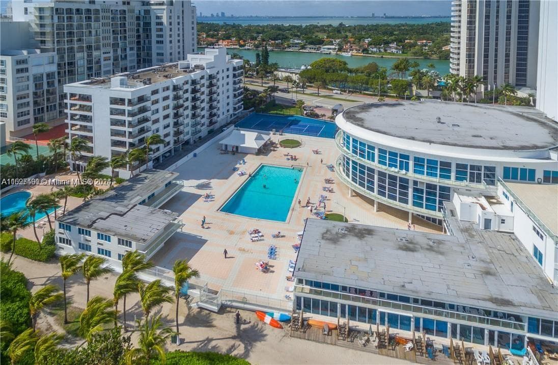 A11595490 — Miami Beach