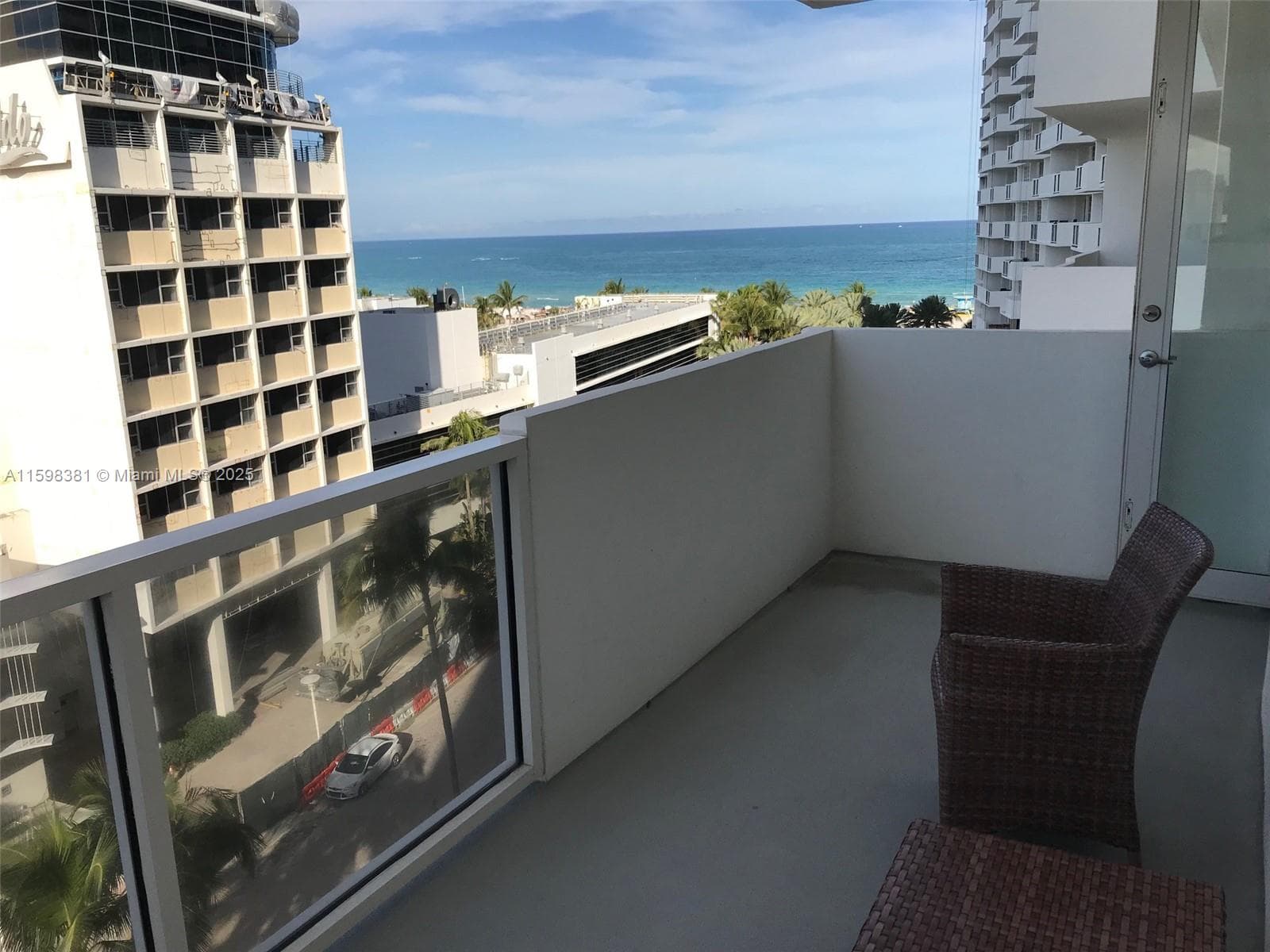 A11598381 — Miami Beach — 26