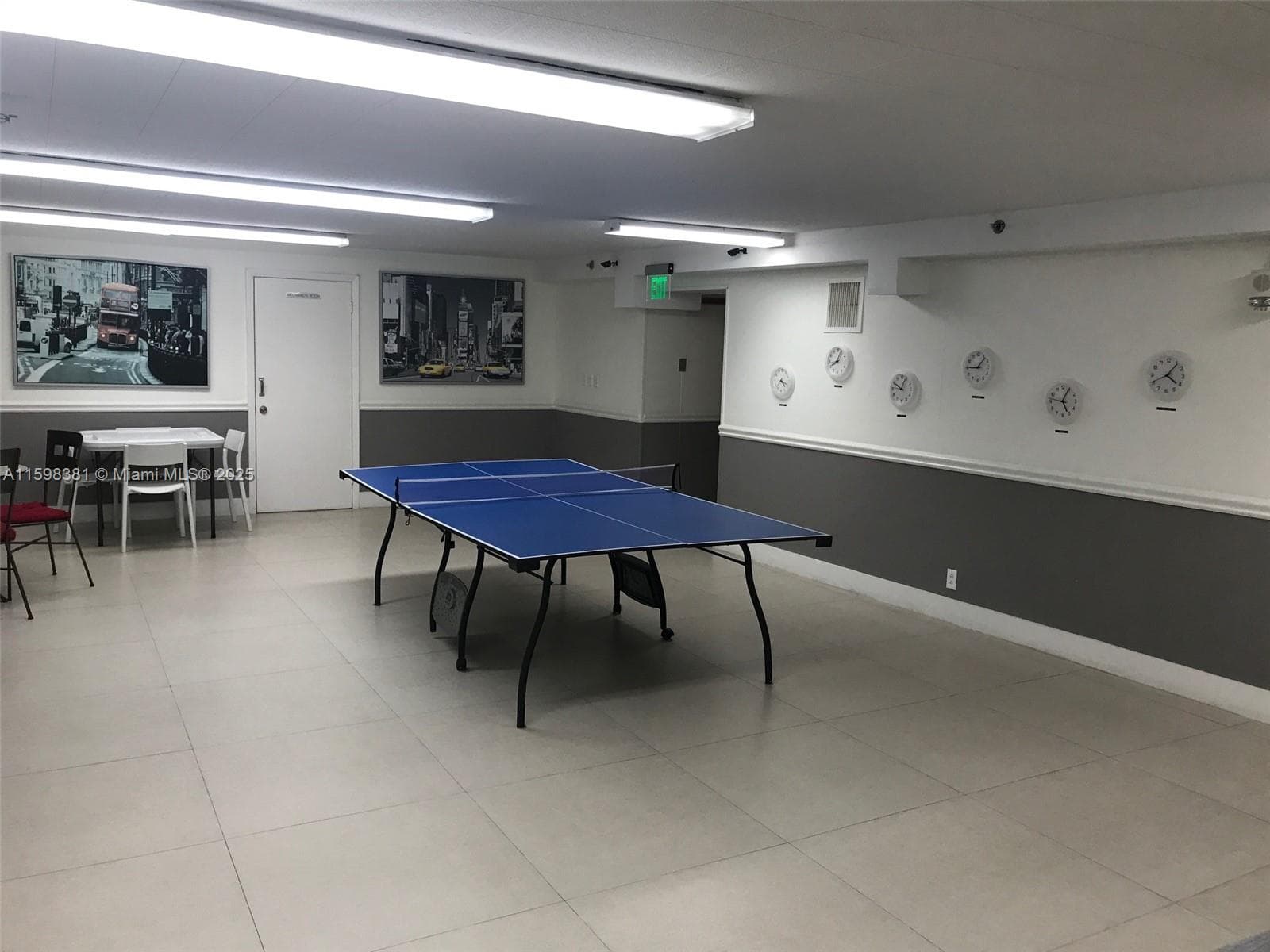 A11598381 — Miami Beach — 39