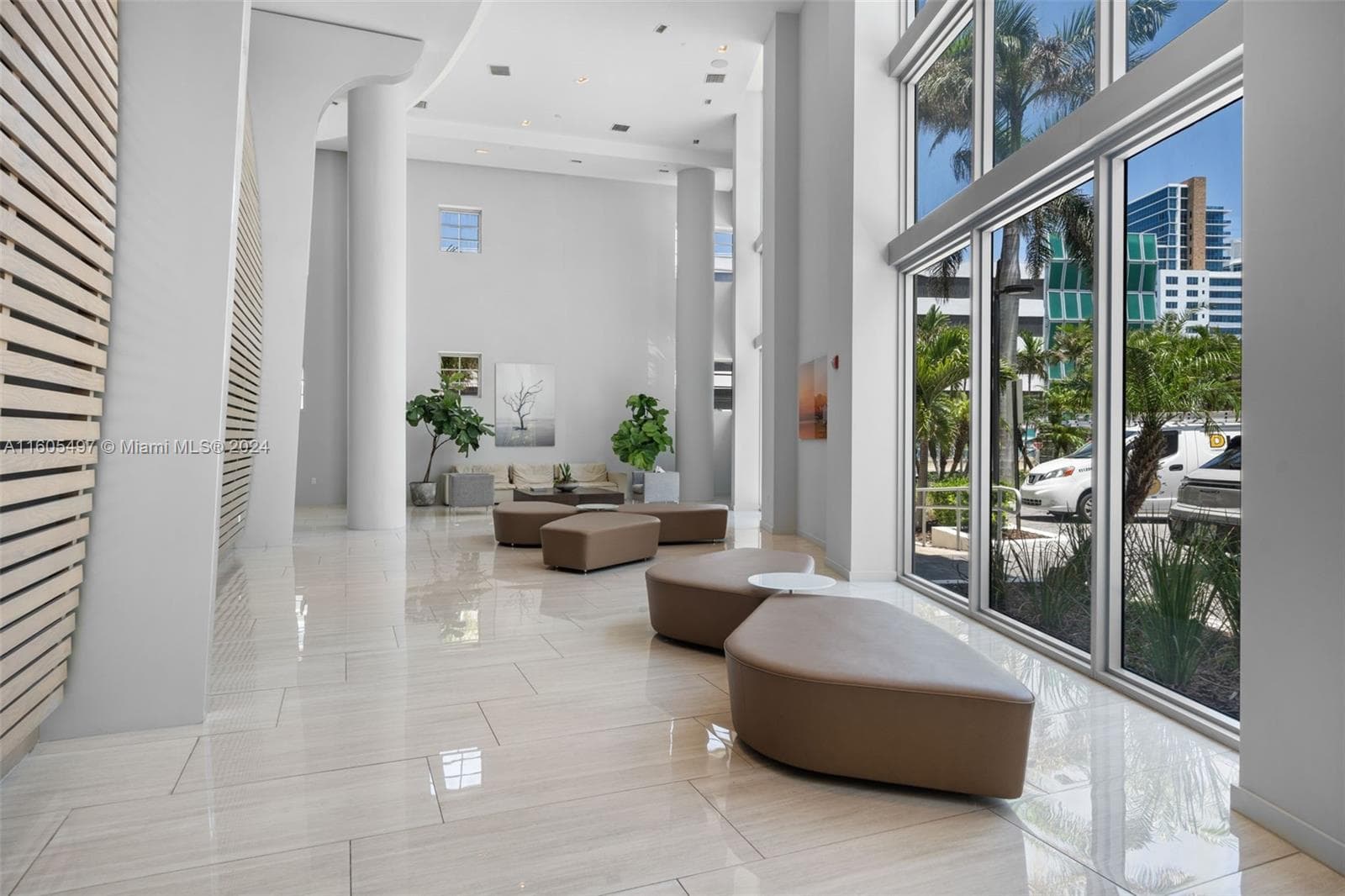 A11605497 — Miami Beach — 27