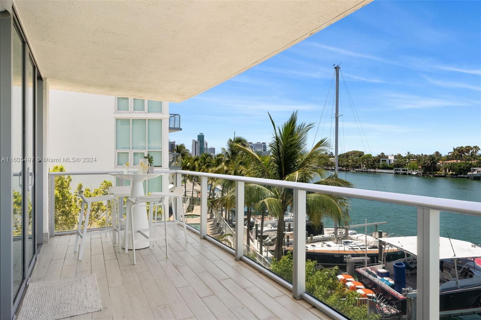 A11605497 — Miami Beach — 2