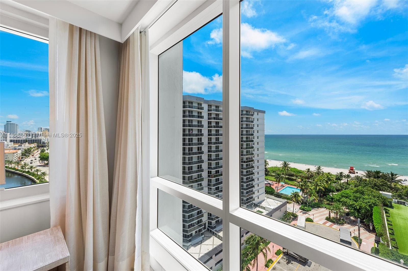 A11606653 — Miami Beach — 27