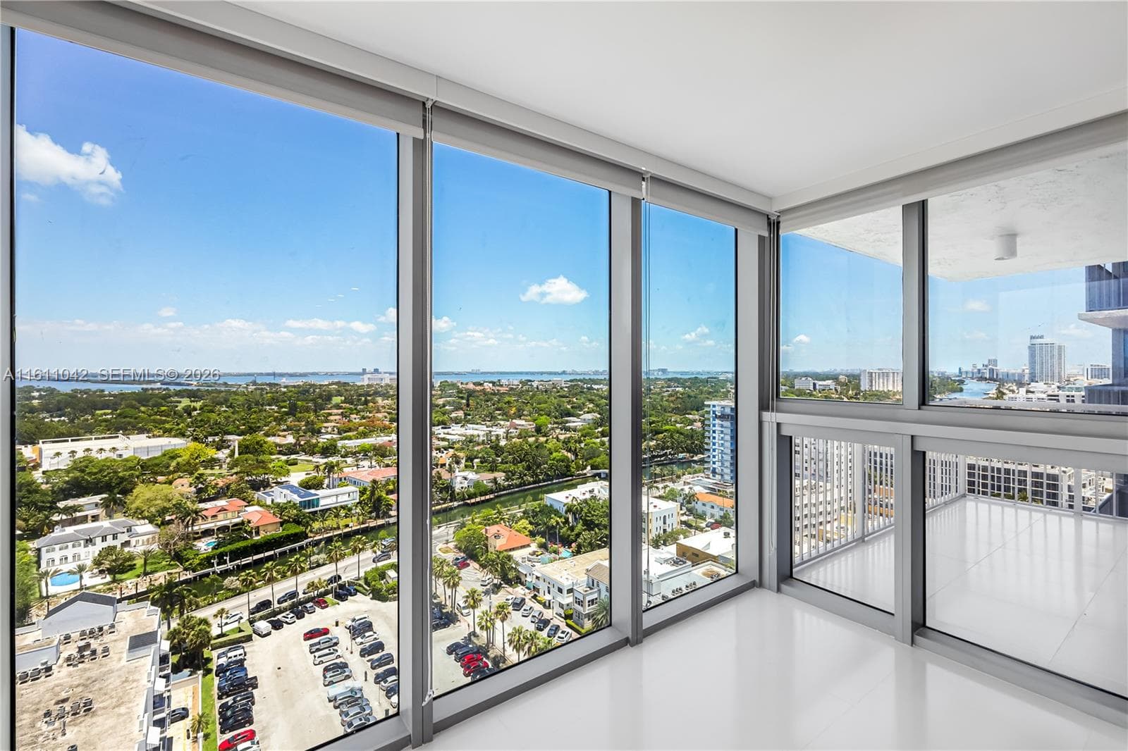 A11611042 — Miami Beach — 26