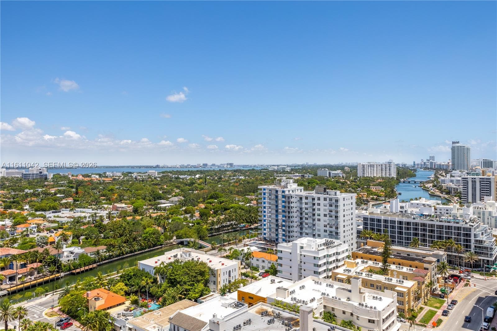 A11611042 — Miami Beach — 61