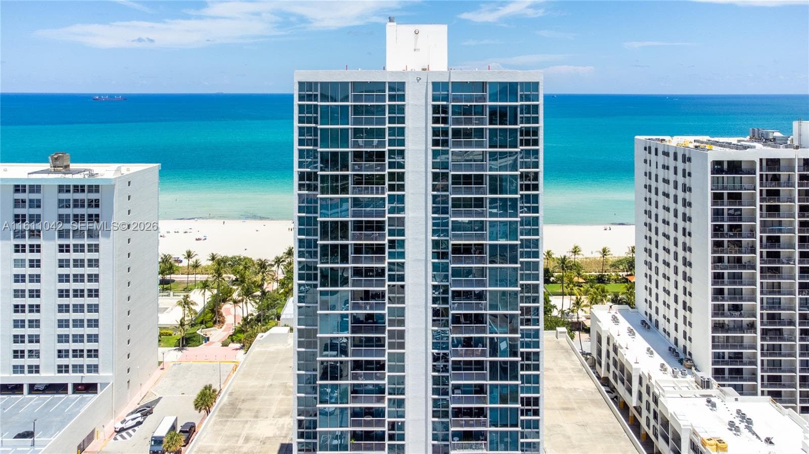 A11611042 — Miami Beach — 65