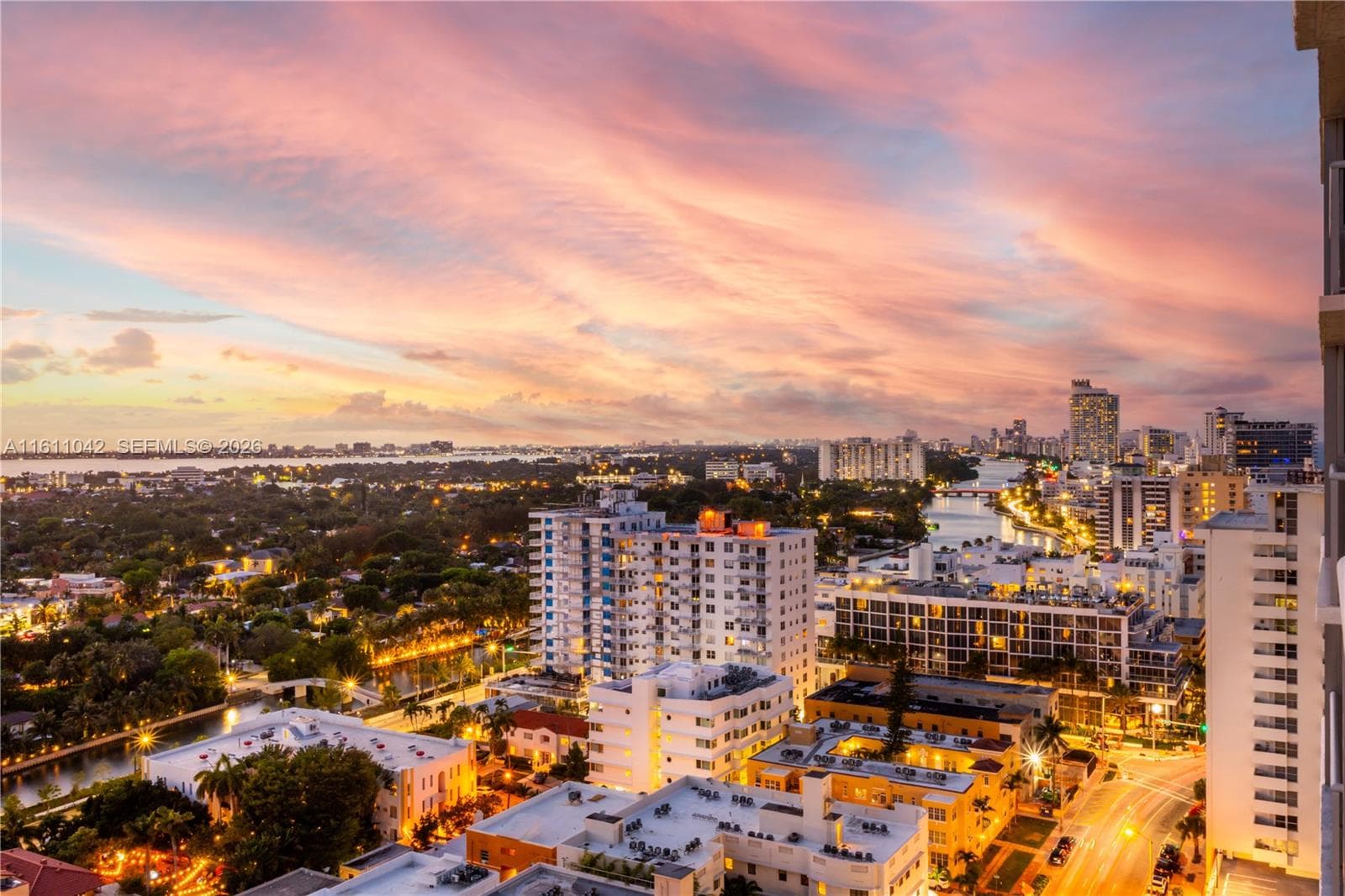 A11611042 — Miami Beach — 51