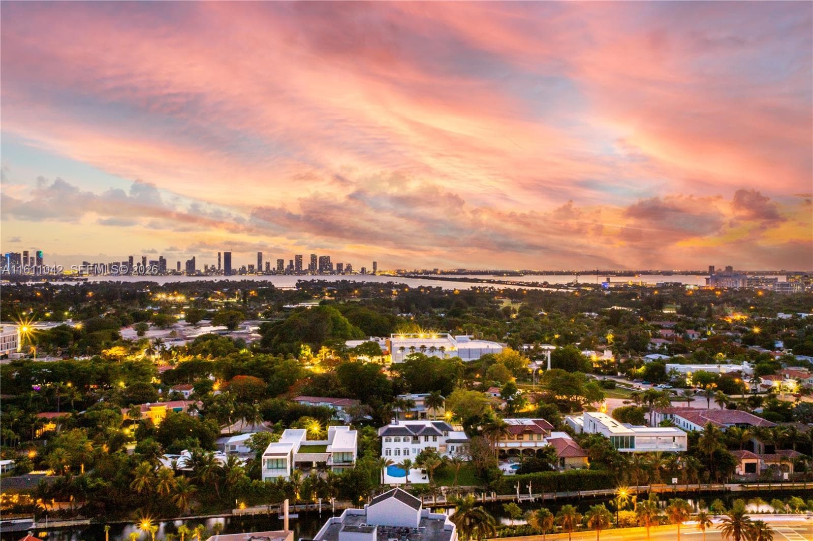 A11611042 — Miami Beach — 50