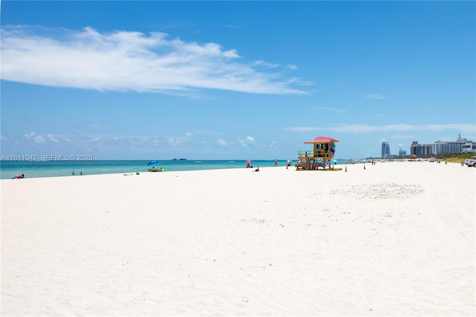 A11611042 — Miami Beach — 68