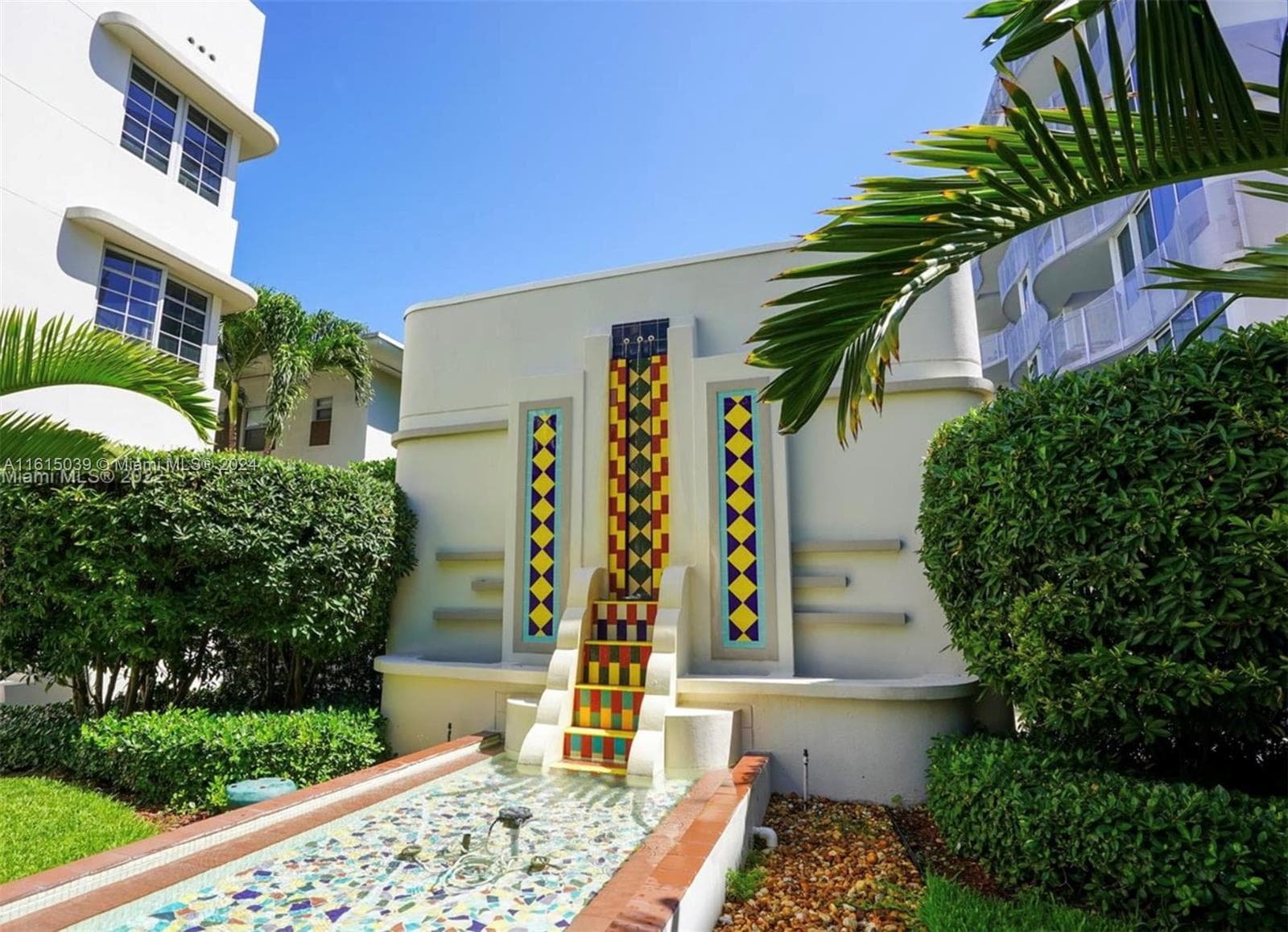 A11615039 — Miami Beach — 29