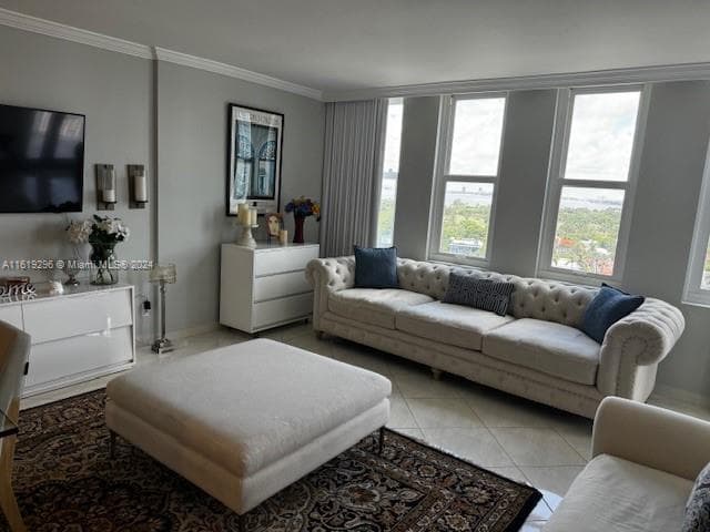 A11619296 — Miami Beach — 17