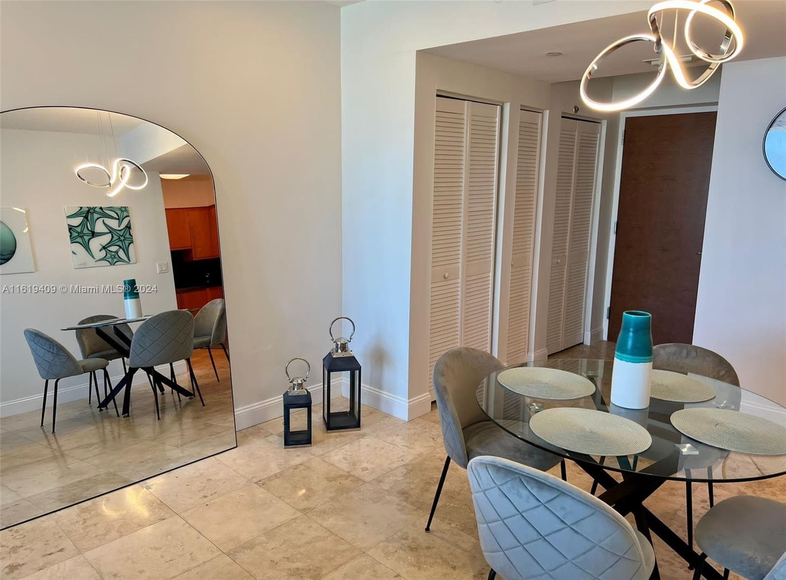 A11619409 — Miami Beach — 4