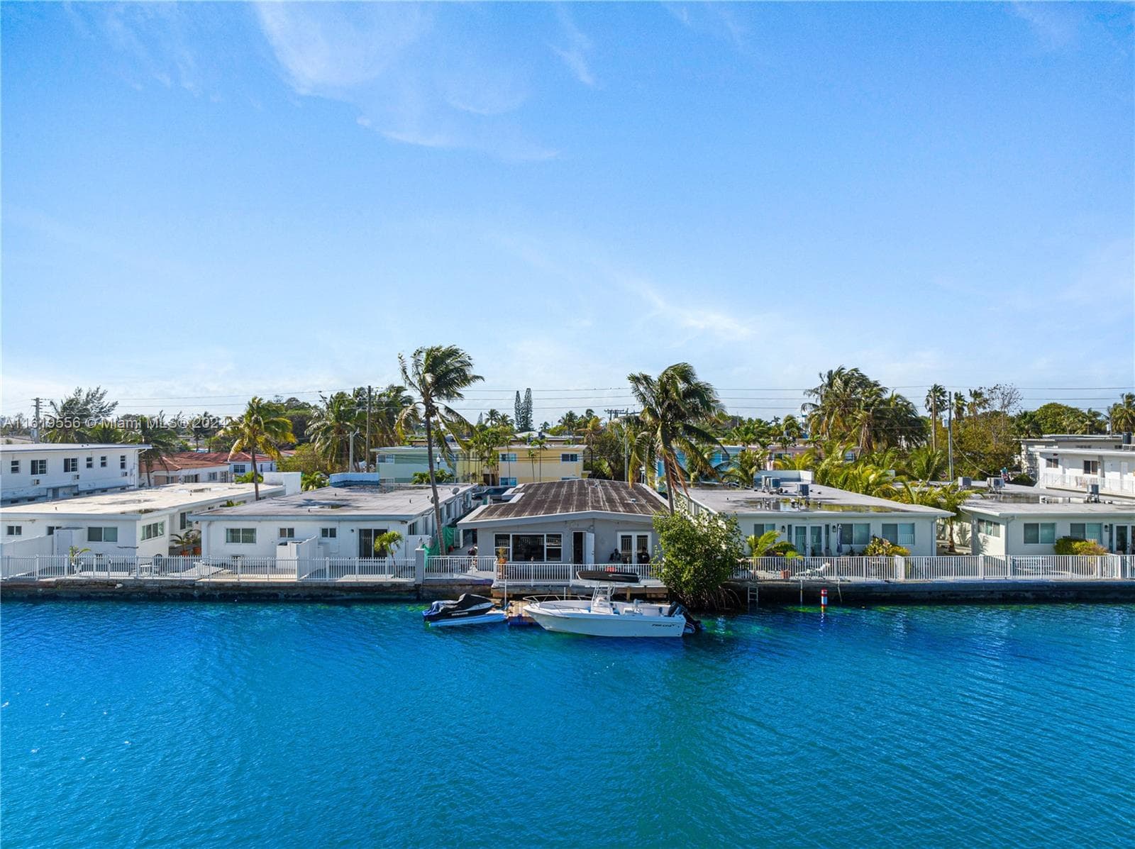 A11619556 — Miami Beach — 2