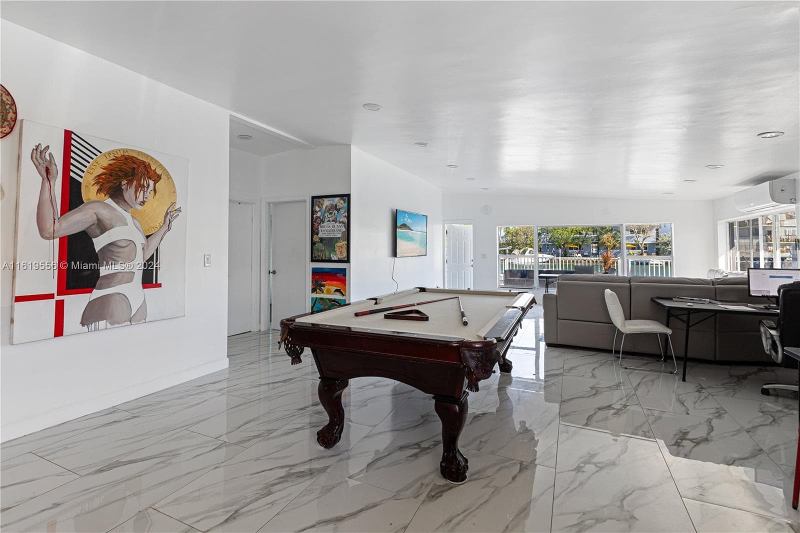 A11619556 — Miami Beach — 3
