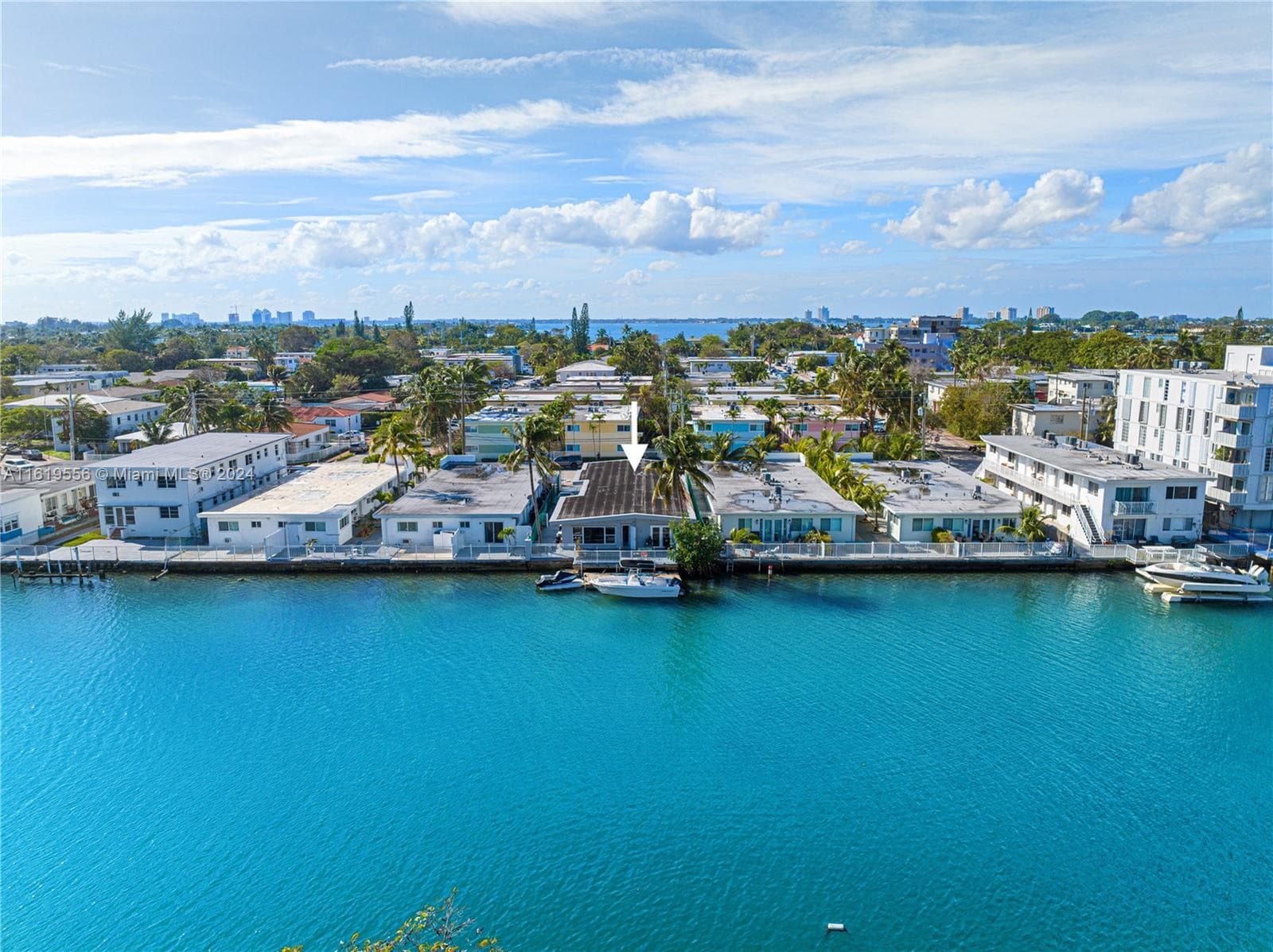 A11619556 — Miami Beach — 15