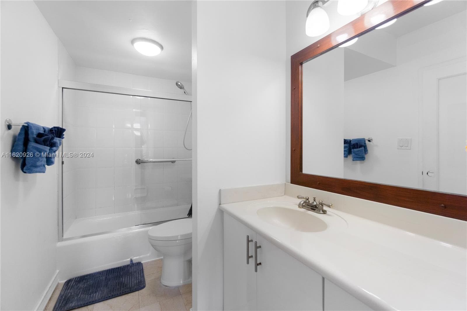 A11620926 — Miami Beach — 9