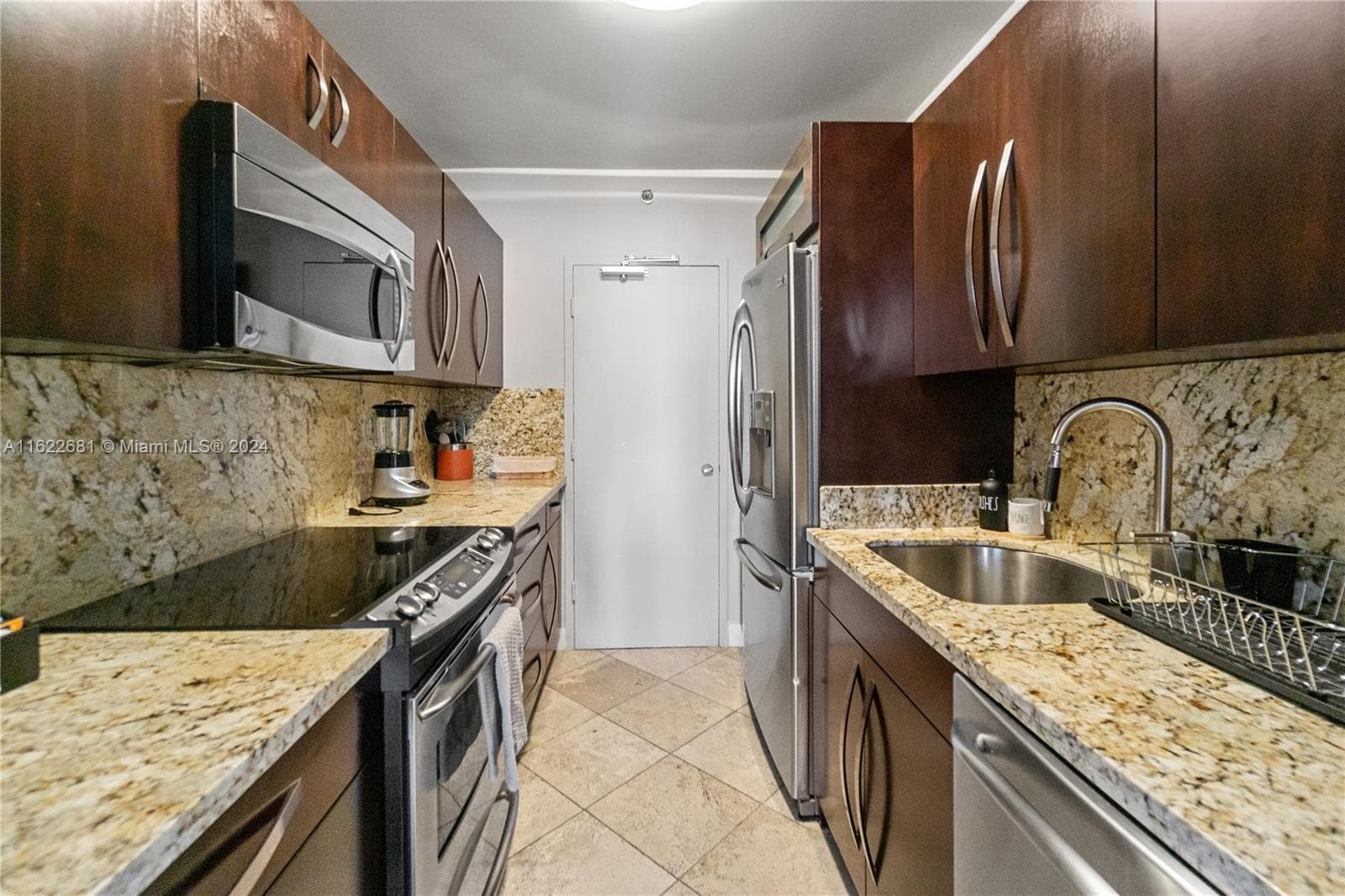 A11622681 — Miami Beach — 16