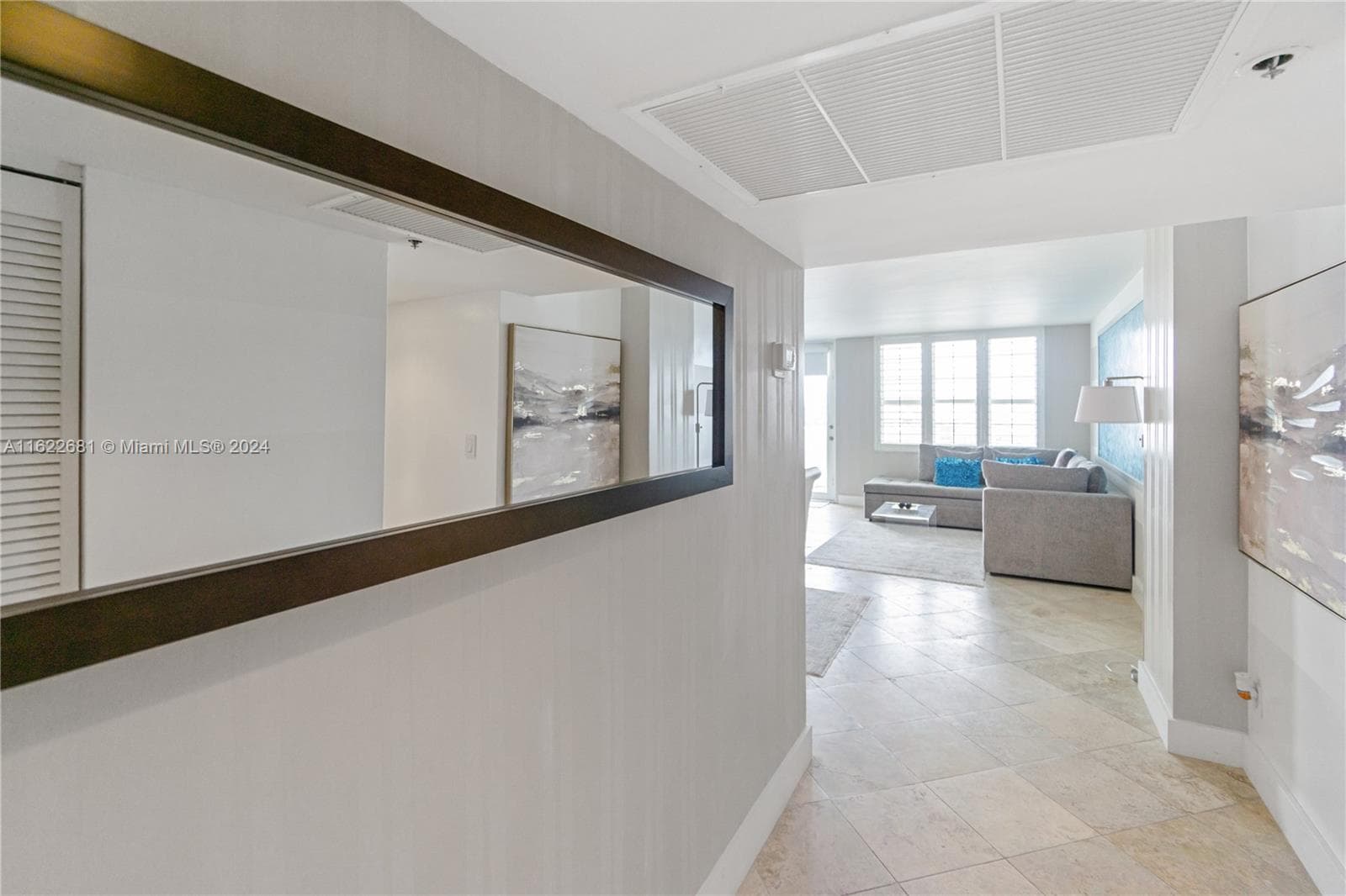 A11622681 — Miami Beach — 10