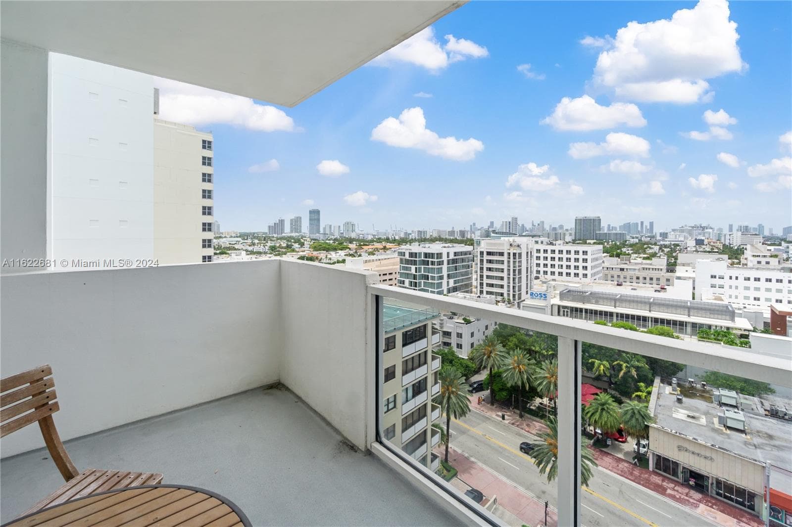A11622681 — Miami Beach — 25