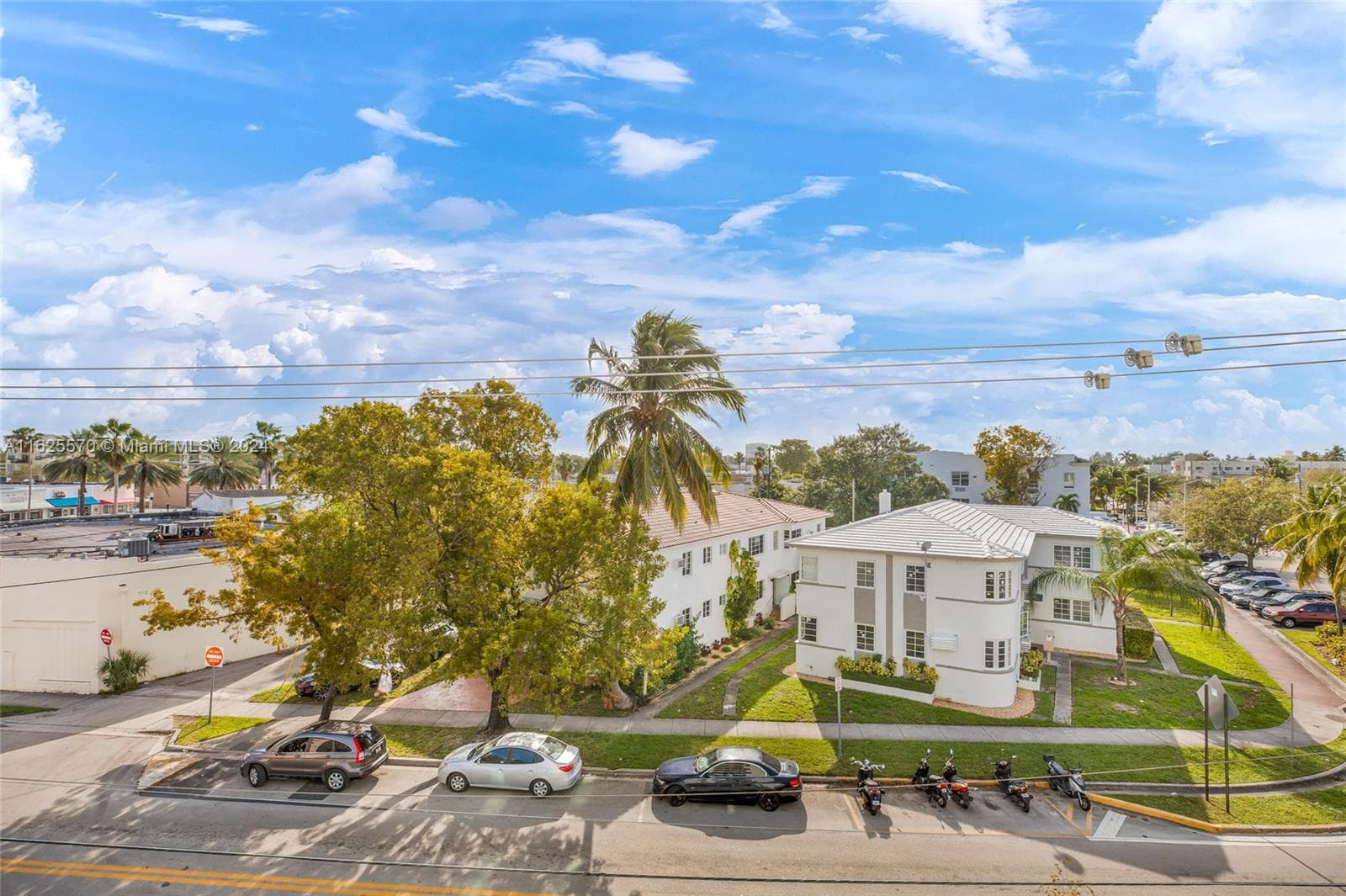 A11625570 — Miami Beach — 20