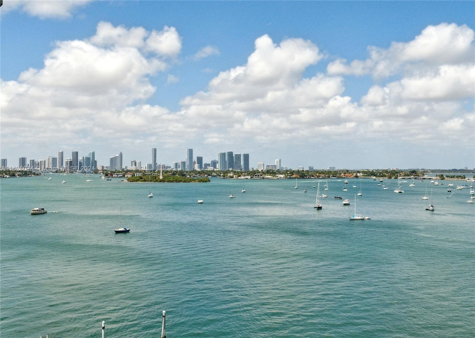 A11626014 — Miami Beach