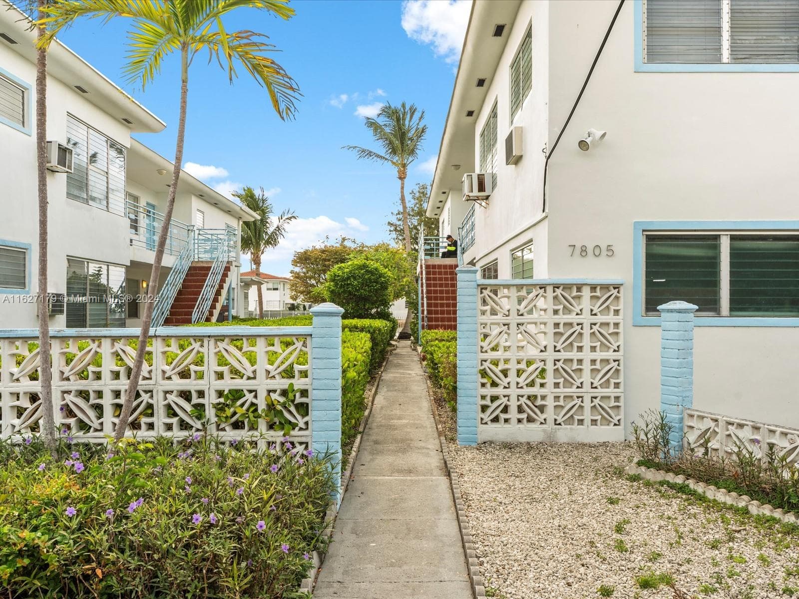 A11627179 — Miami Beach — 7