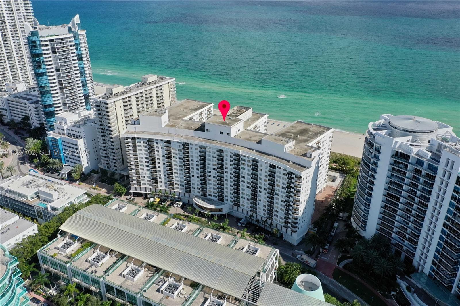 A11627702 — Miami Beach — 27