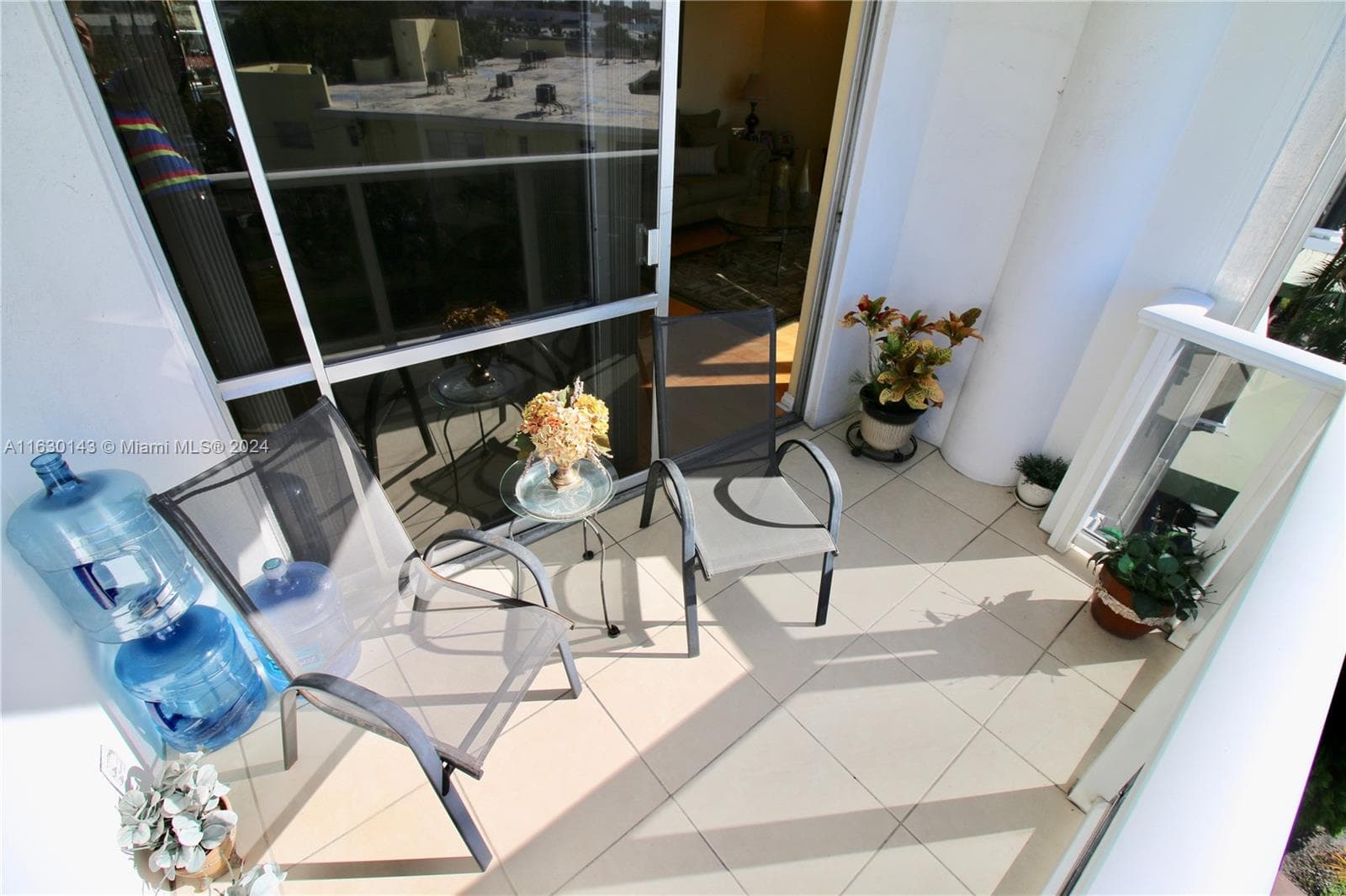 A11630143 — Miami Beach — 13