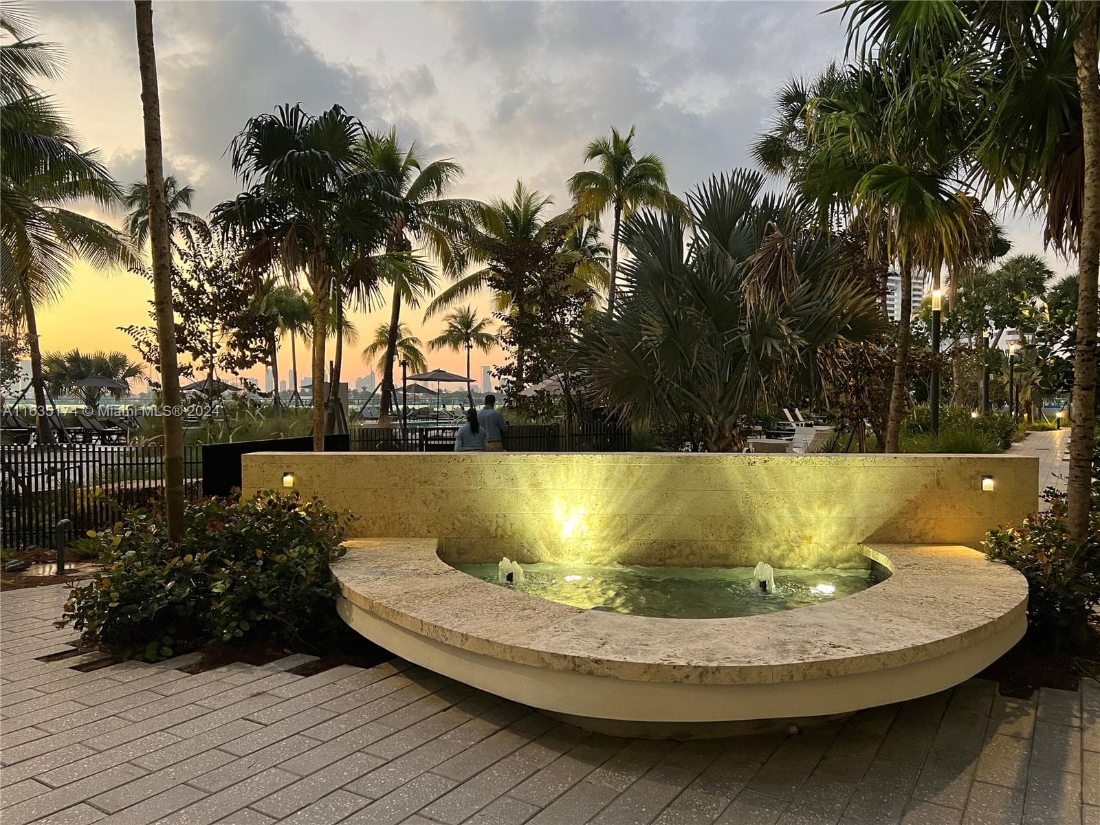A11635174 — Miami Beach — 43