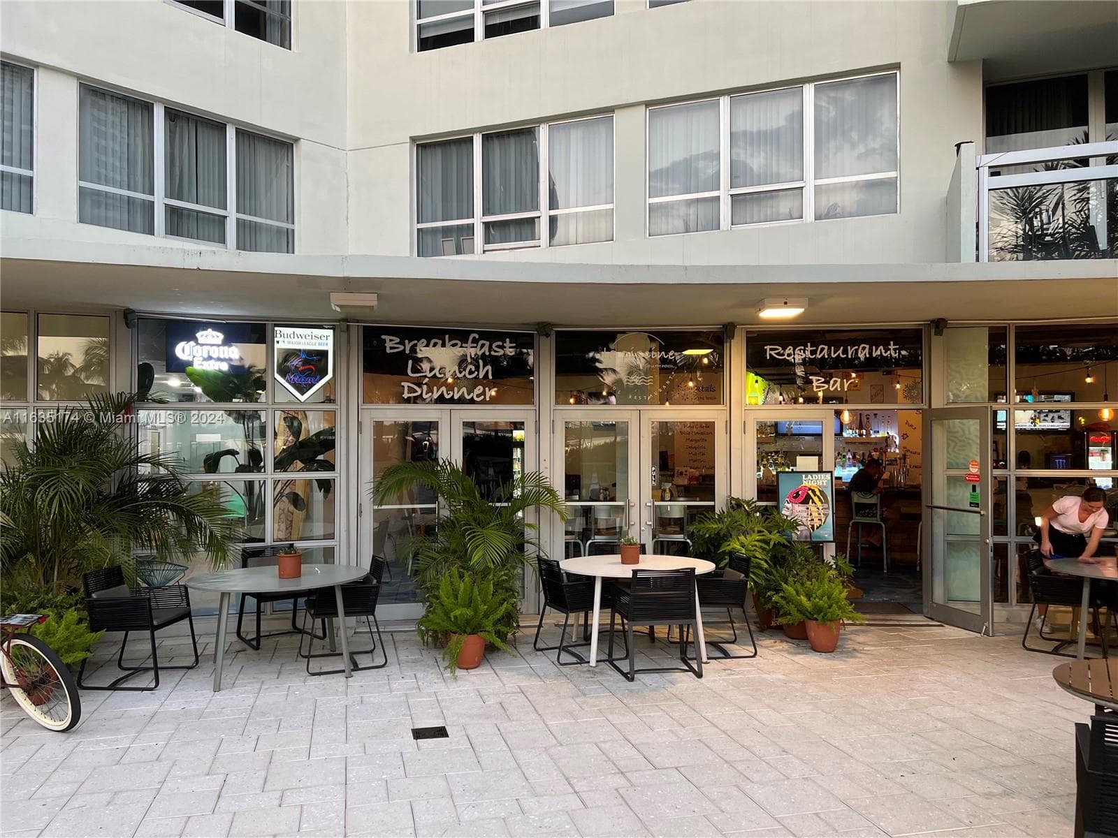 A11635174 — Miami Beach — 24