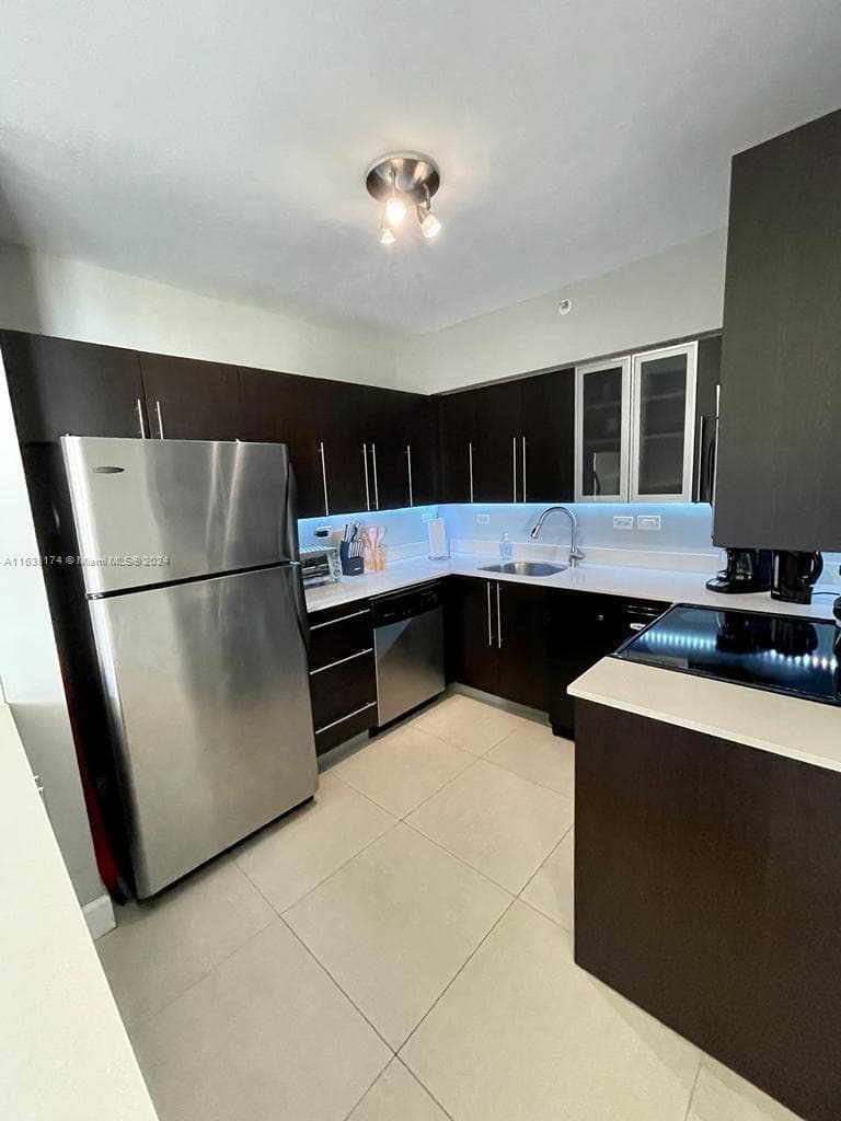 A11635174 — Miami Beach — 55
