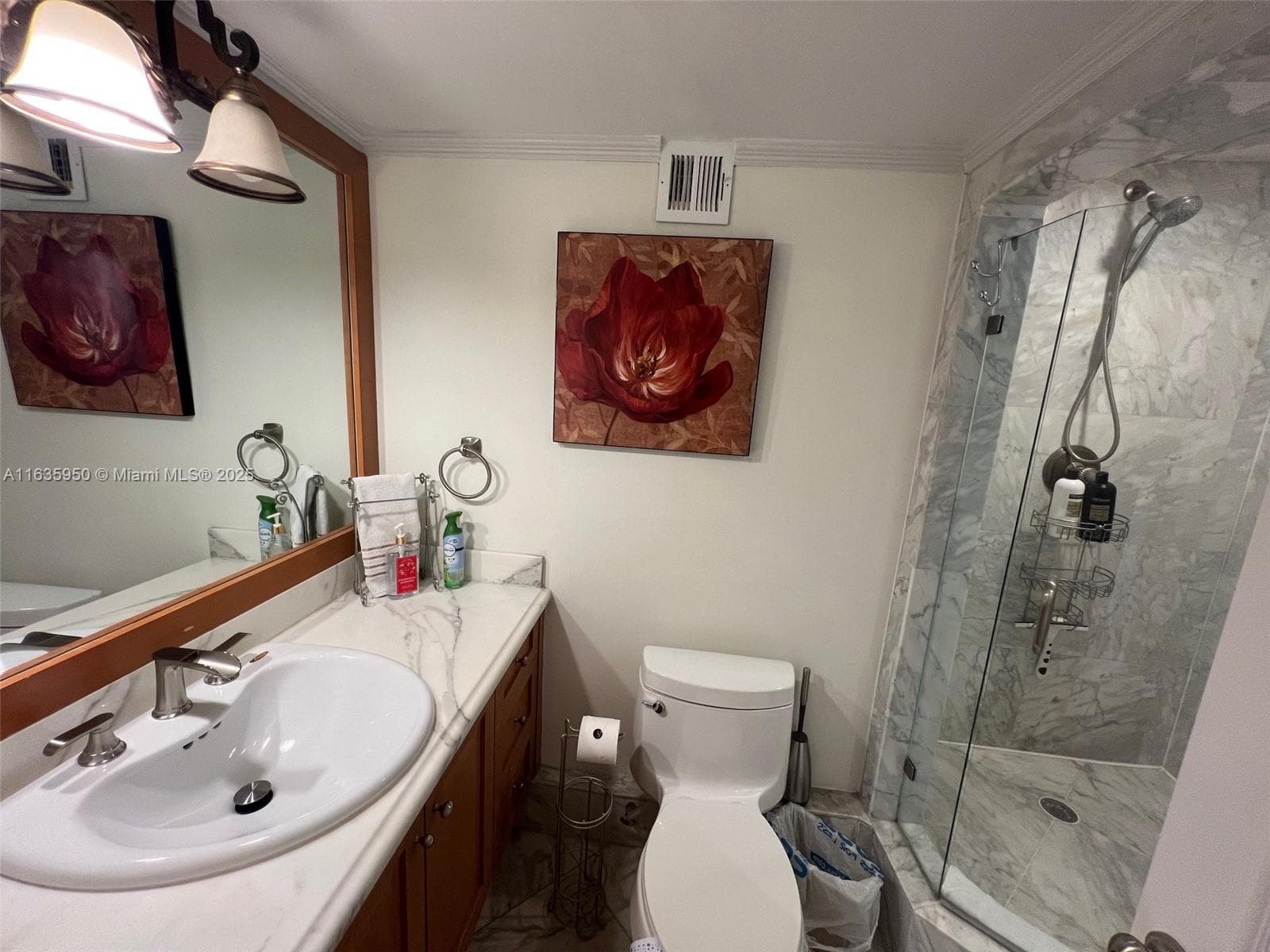 A11635950 — Miami Beach — 22
