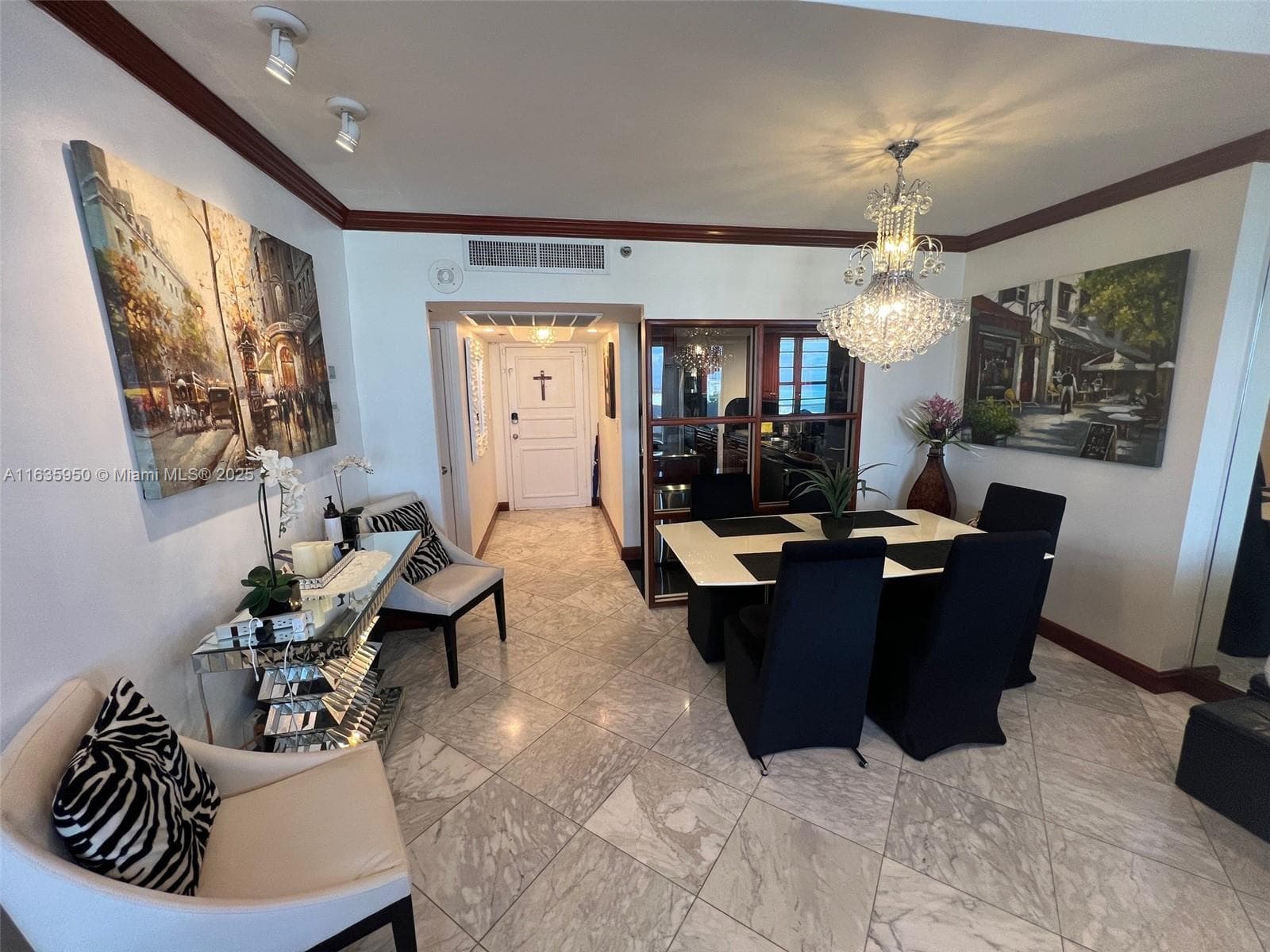 A11635950 — Miami Beach — 10