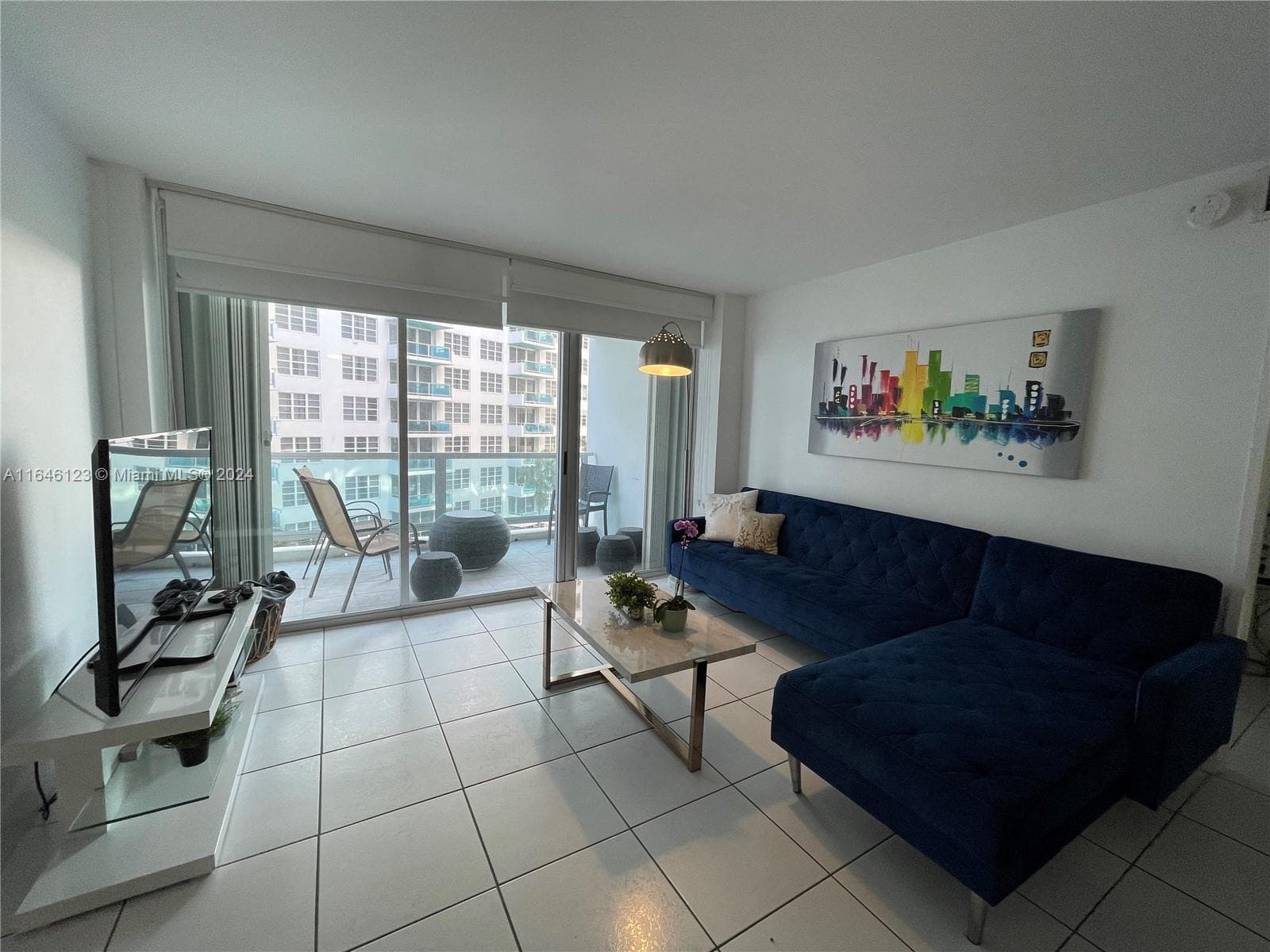 A11646123 — Miami Beach — 2