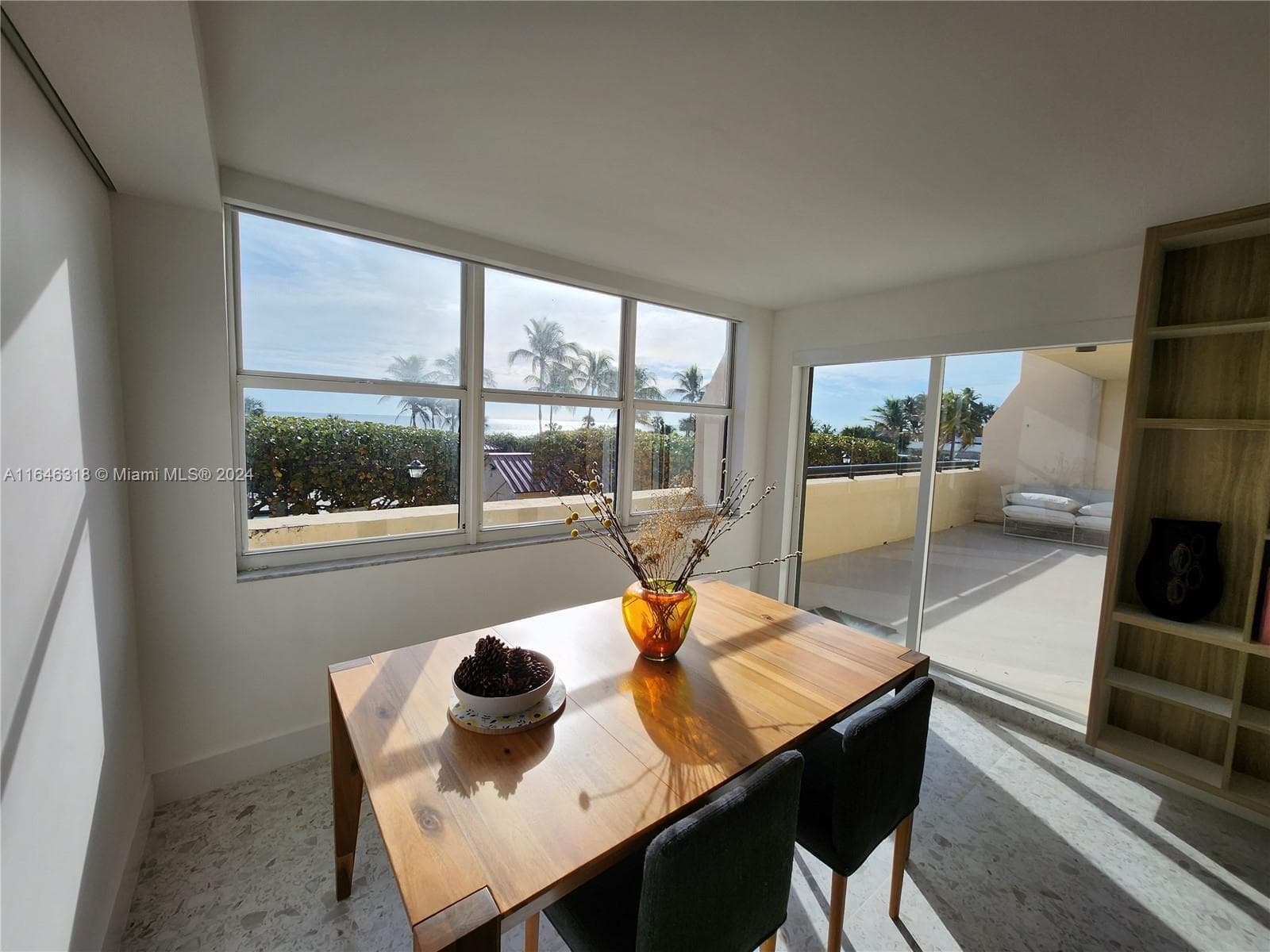 A11646318 — Miami Beach — 11