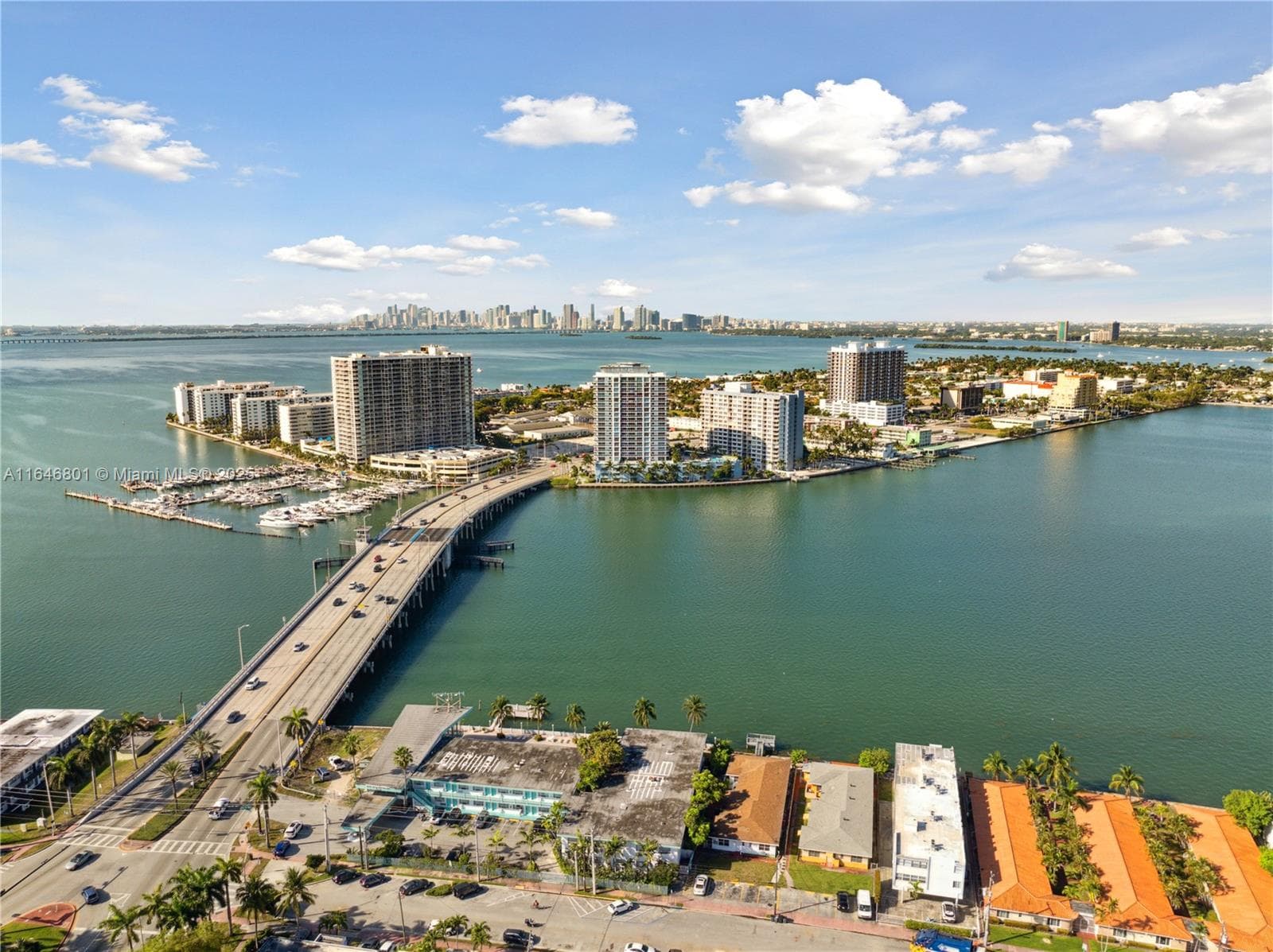 A11646801 — Miami Beach — 12