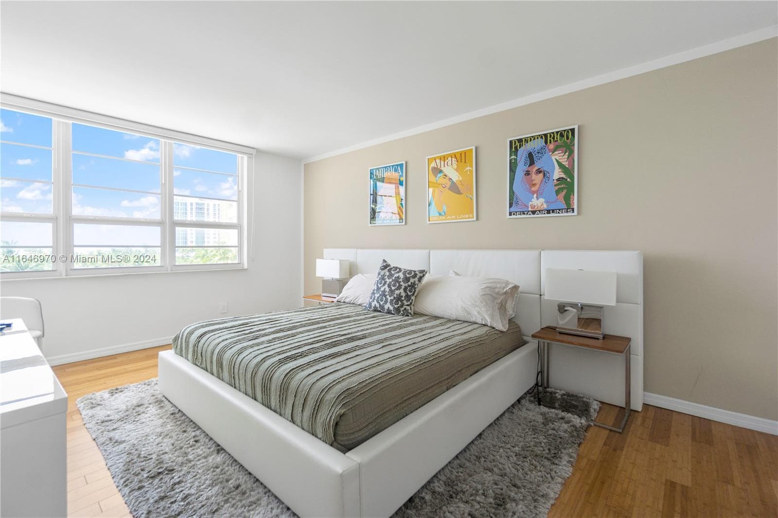 A11646970 — Miami Beach — 13