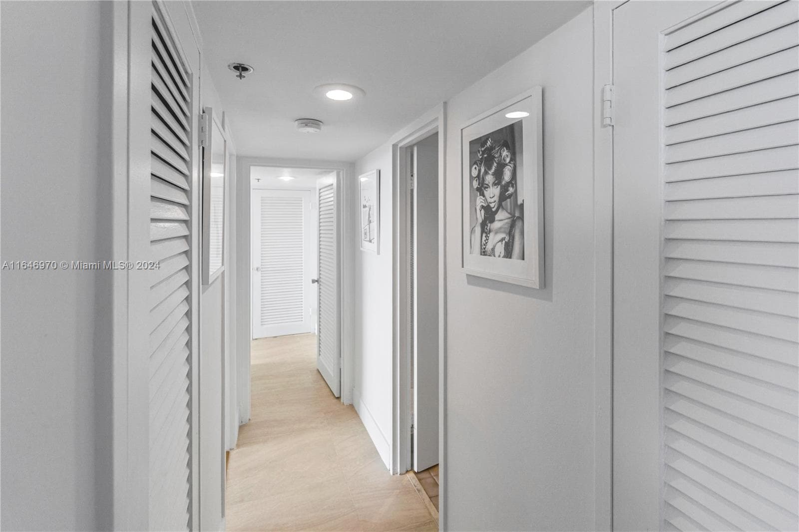 A11646970 — Miami Beach — 9
