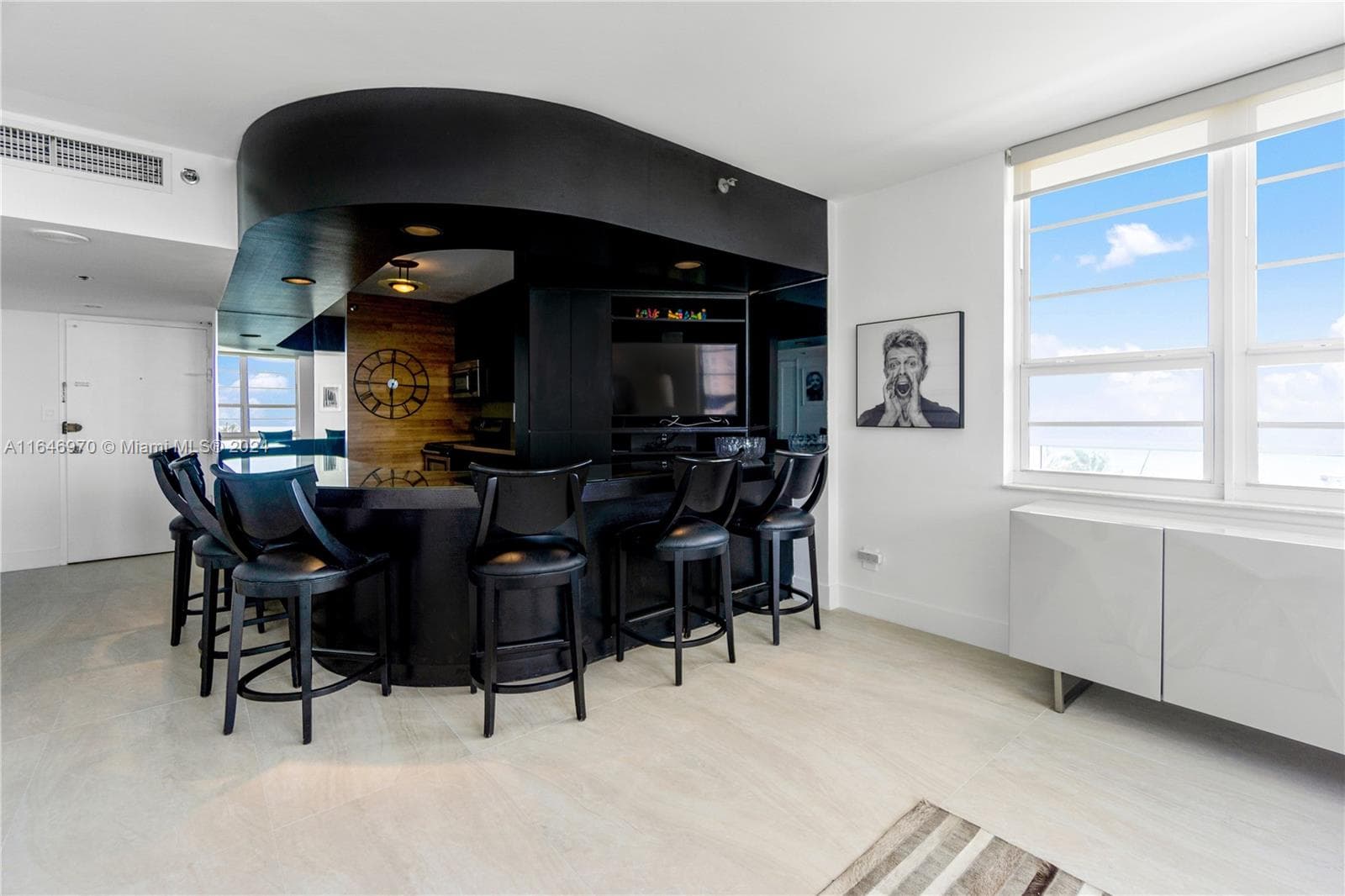 A11646970 — Miami Beach — 4