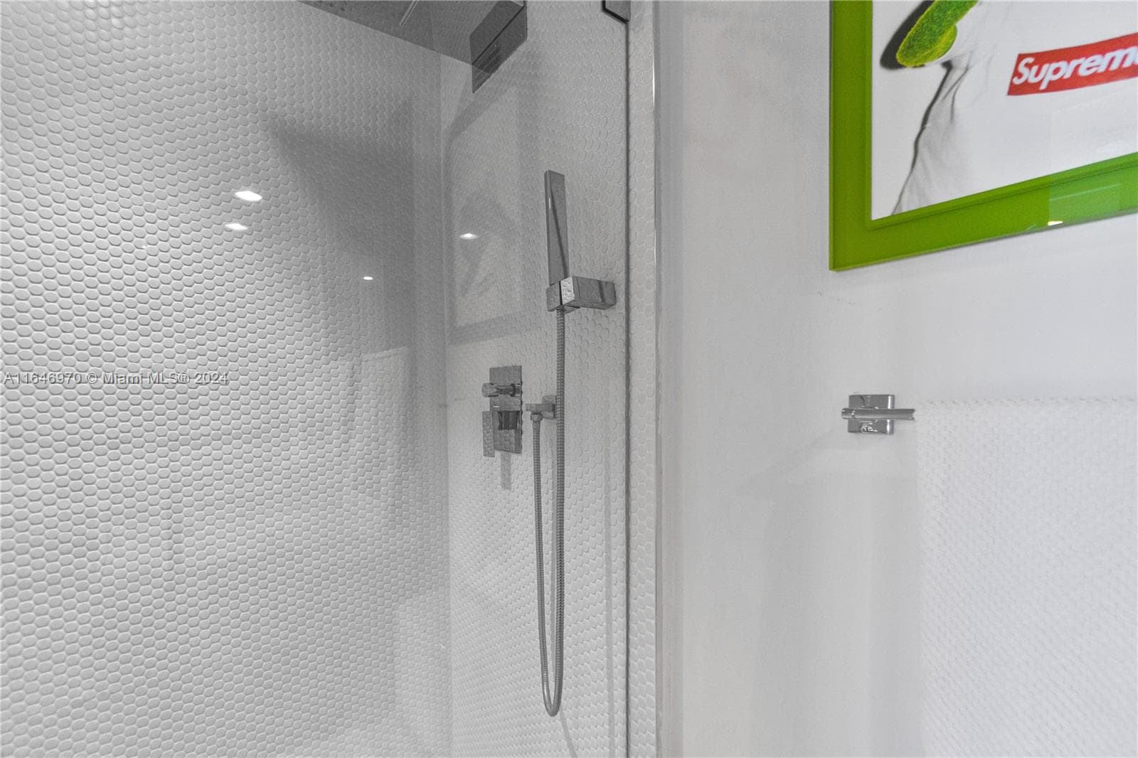 A11646970 — Miami Beach — 8