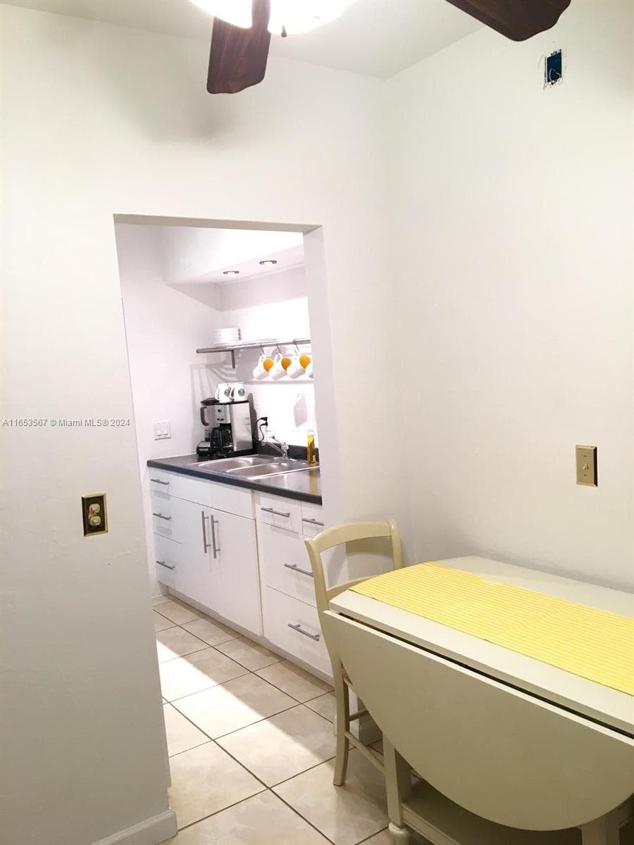 A11653567 — Miami Beach — 10