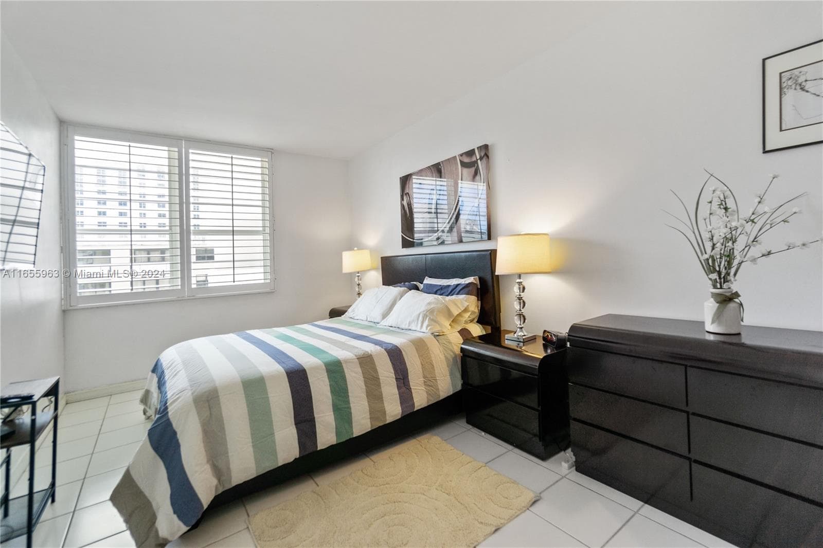 A11655963 — Miami Beach — 9