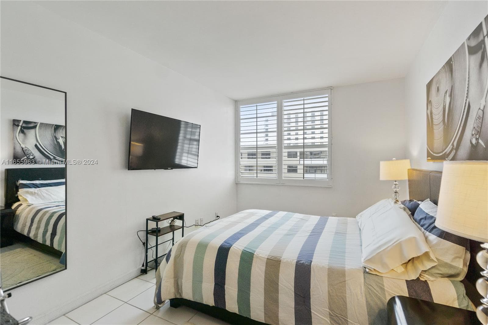 A11655963 — Miami Beach — 11