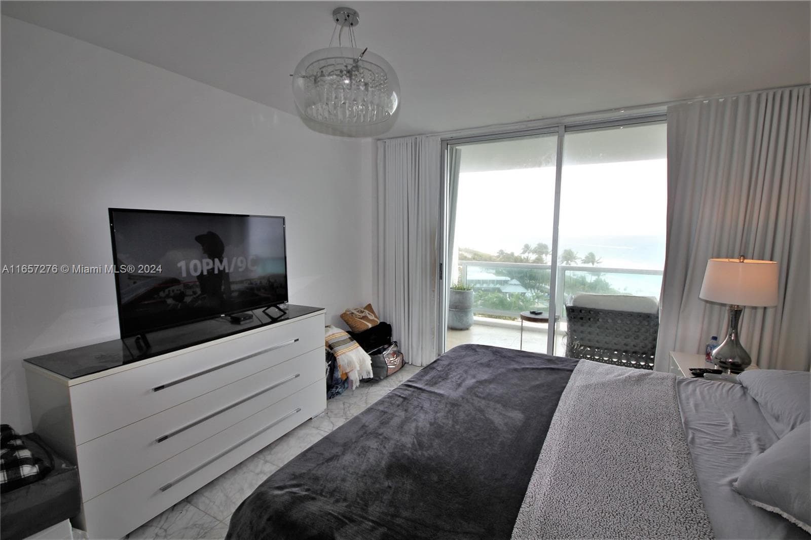 A11657276 — Miami Beach — 17