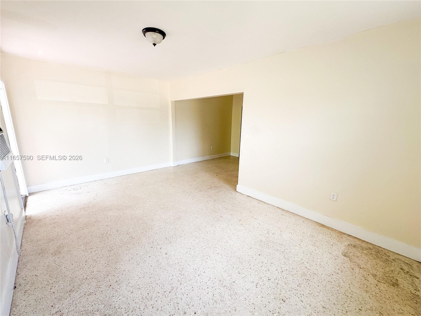 A11657590 — Miami Beach — 13