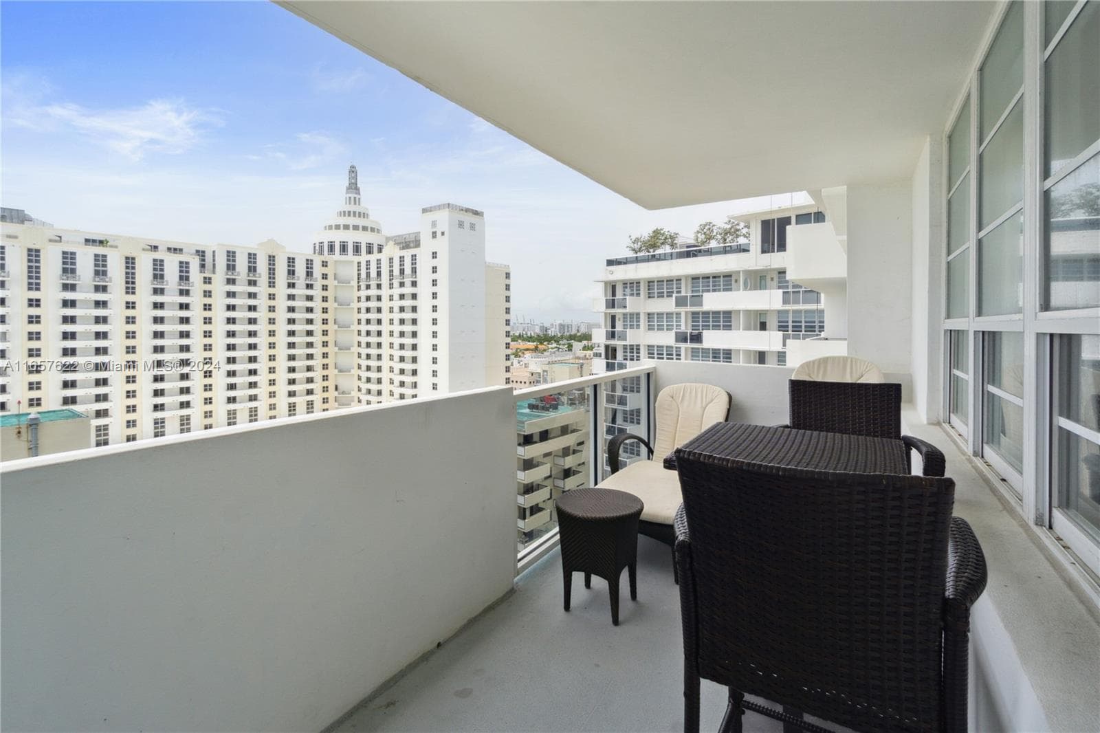 A11657622 — Miami Beach — 16