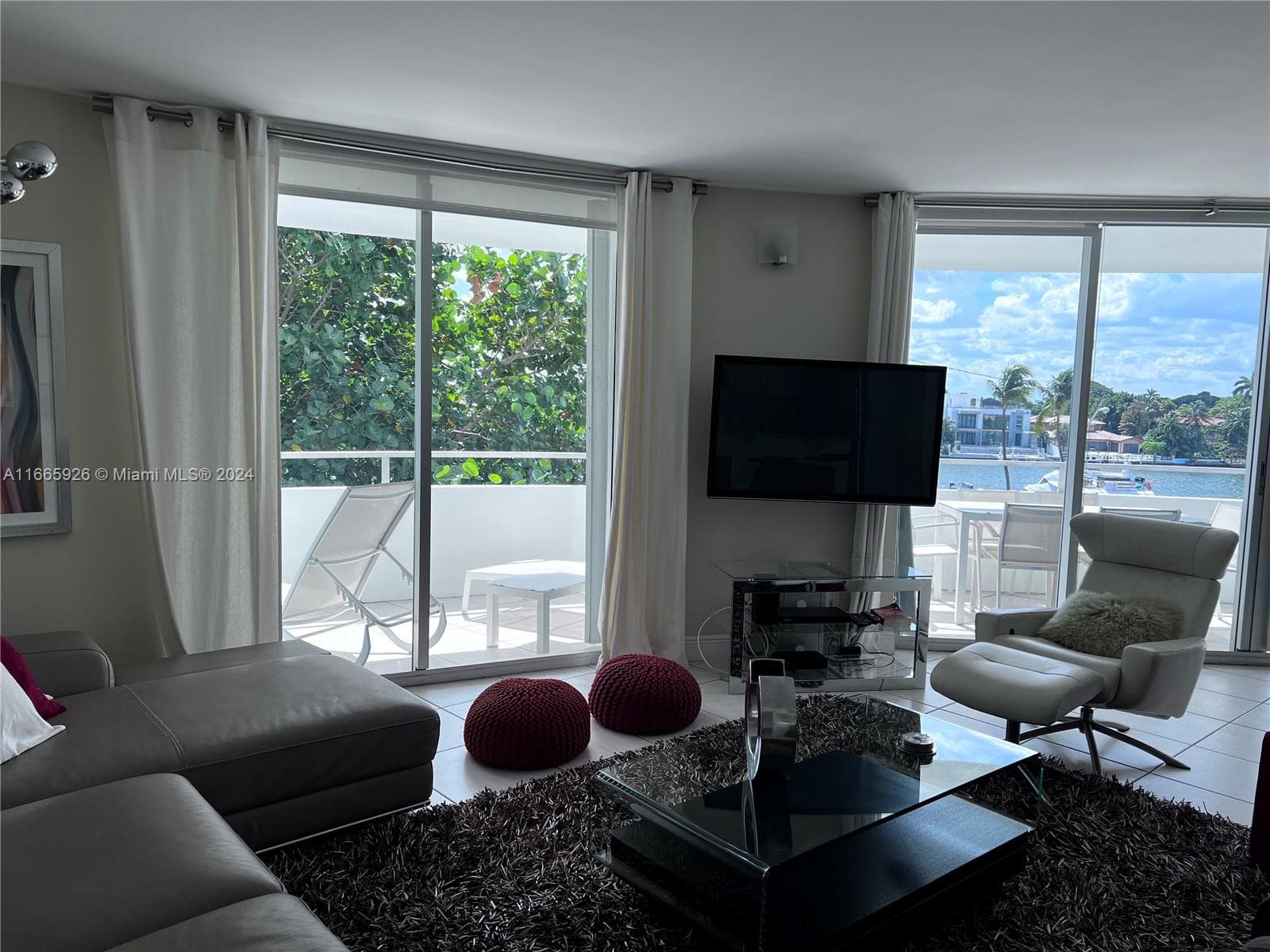 A11665926 — Miami Beach — 13