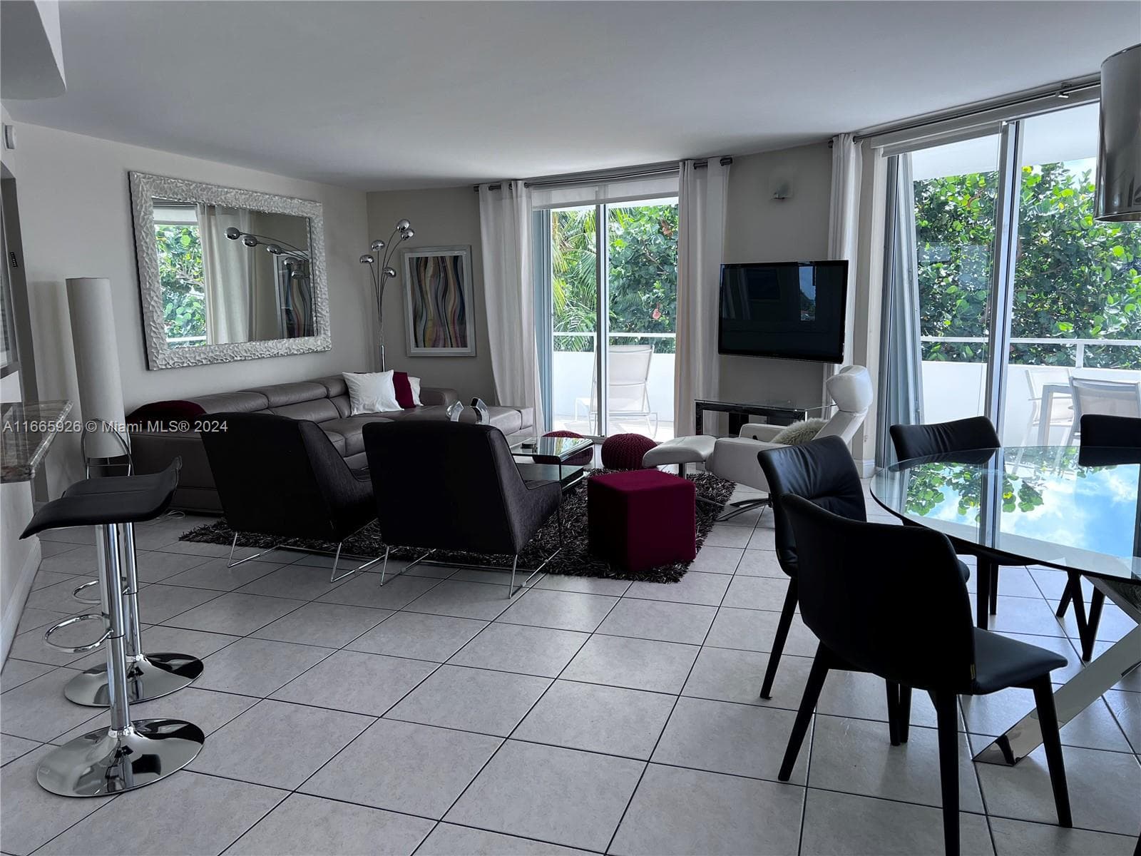 A11665926 — Miami Beach — 9